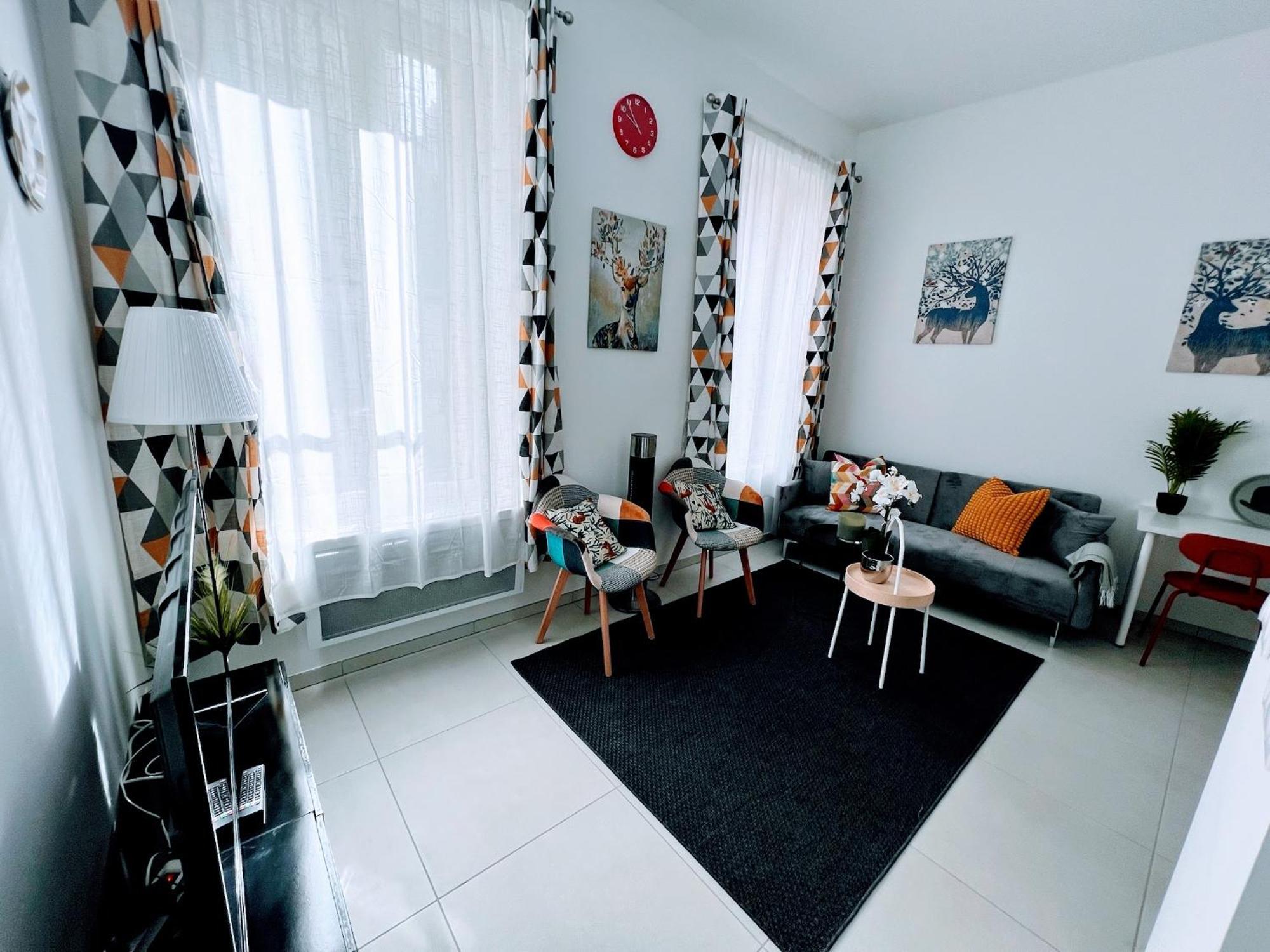 Esprit Mediterraneen - Confort & Vue - Quartier Vivant A Marselha