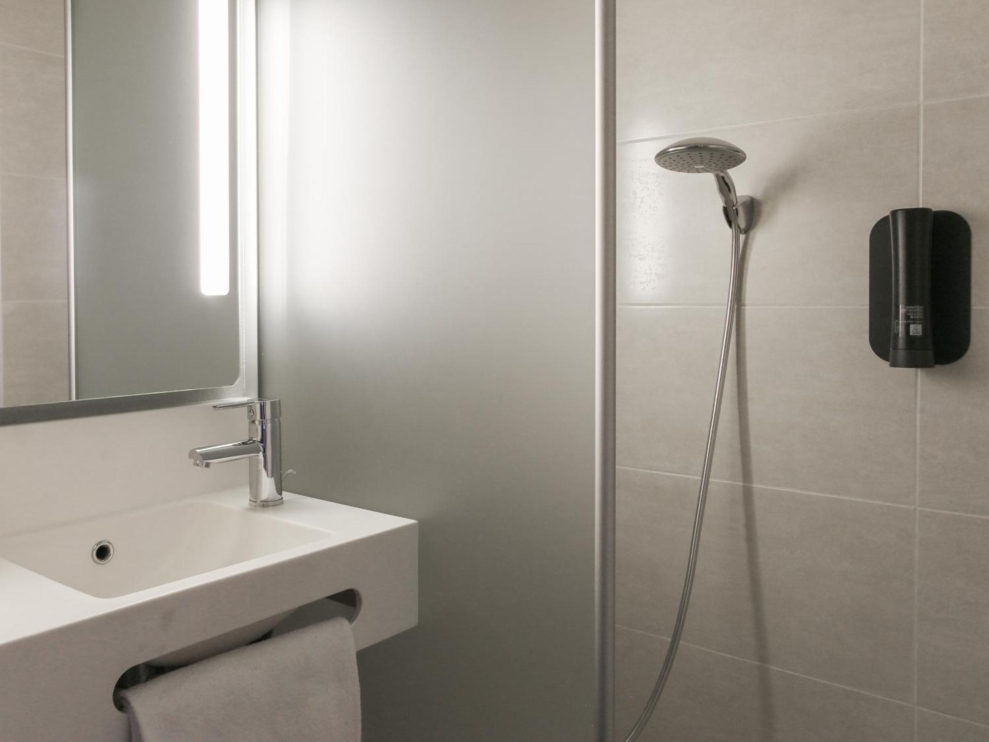 Prado Velodrome Hotel 3*