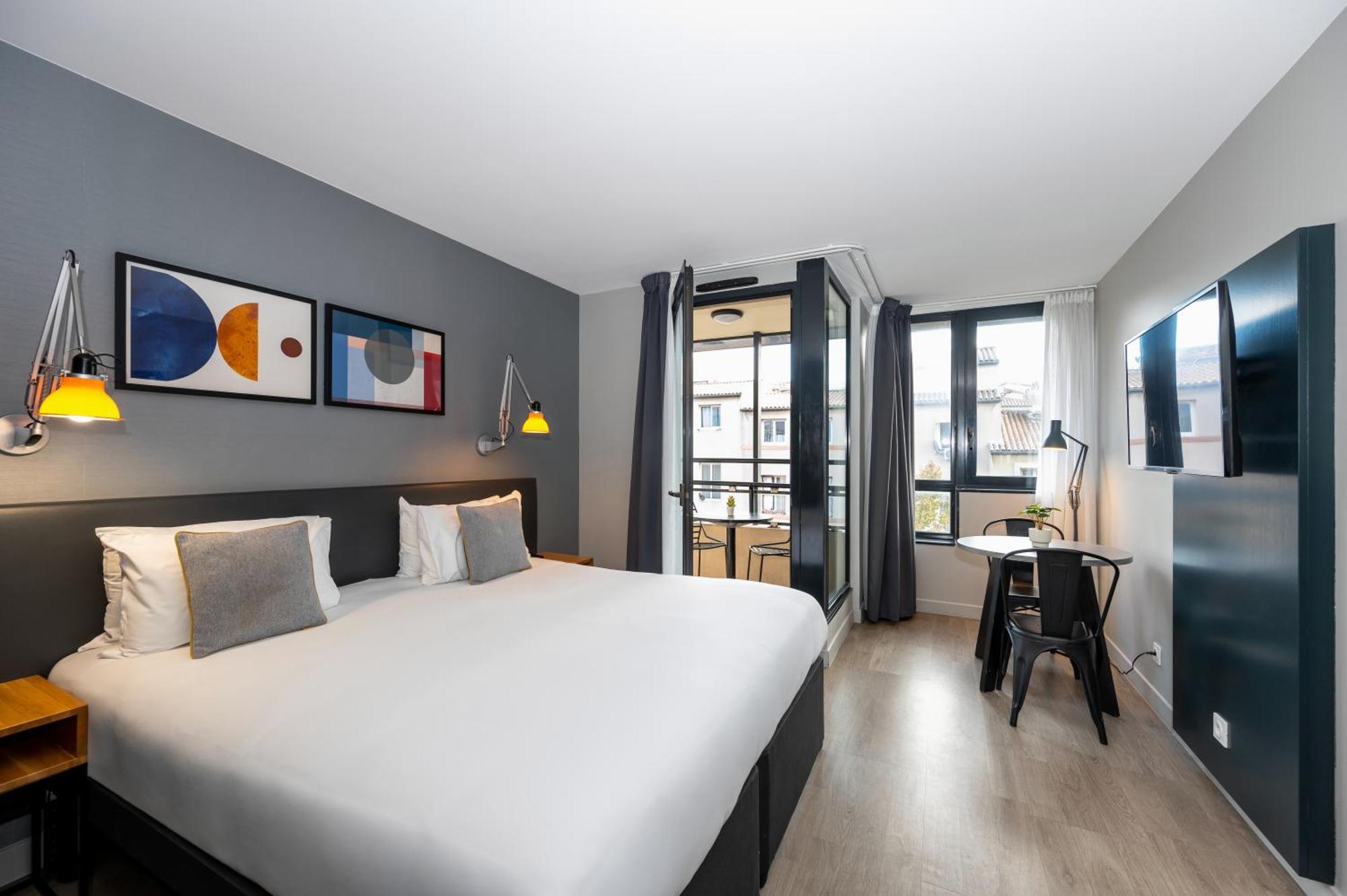 Staycity Centre Vieux Port Aparthotel Marseilles