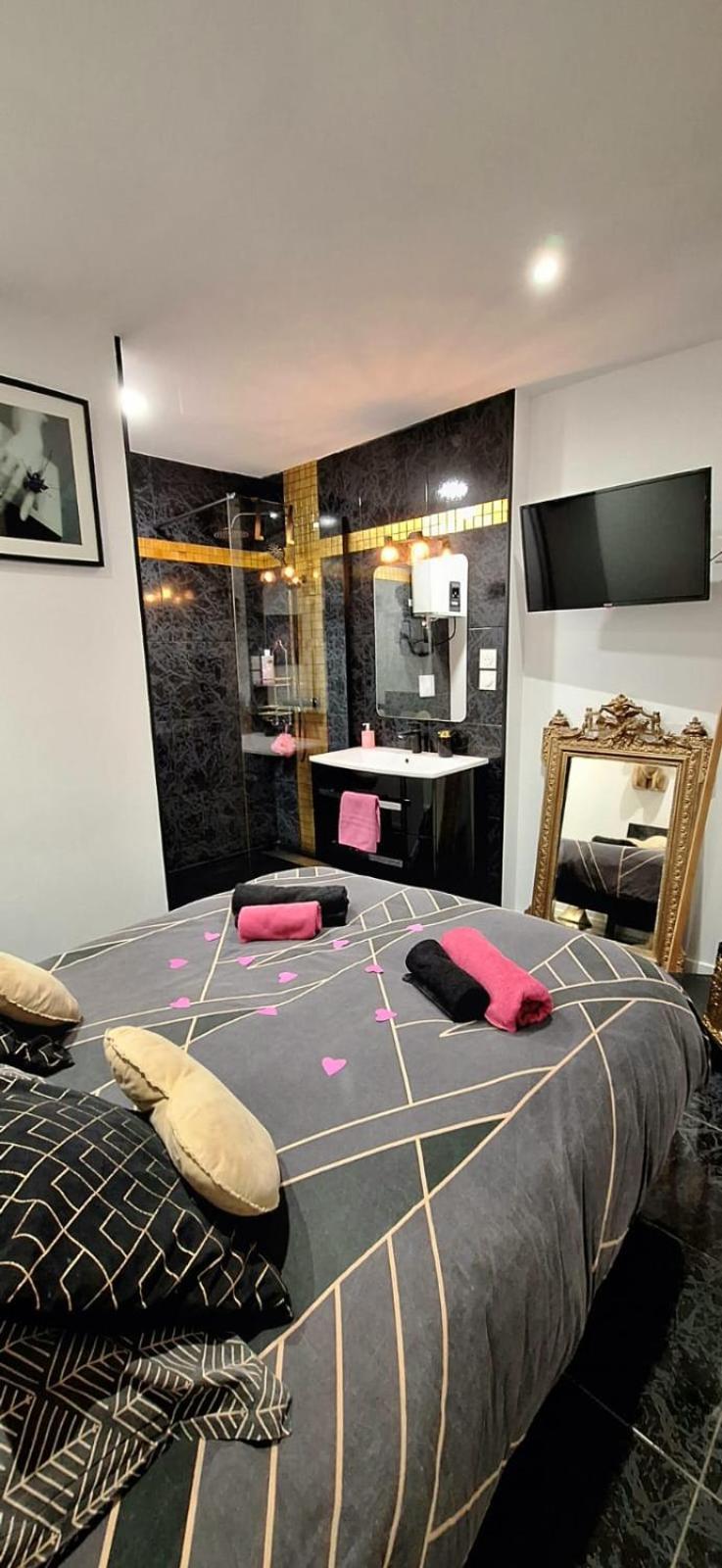 Love Love hotel Marseille