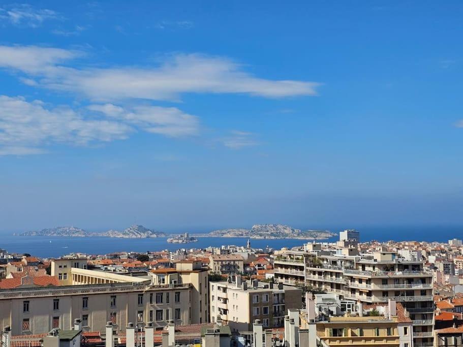 Carte Postale Sur Les Iles Avec Garage Prive