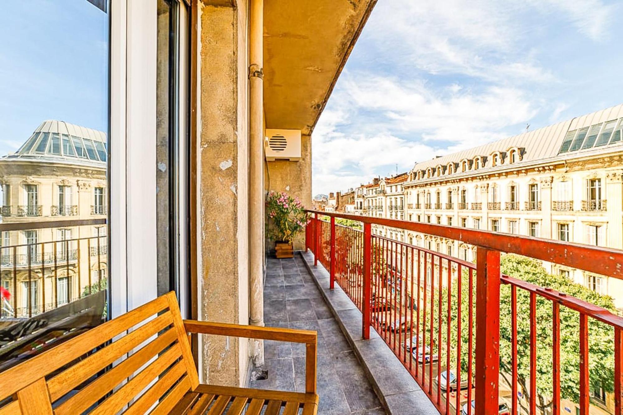 Le Garibaldi - Appart 3 Clim Avec Balcon