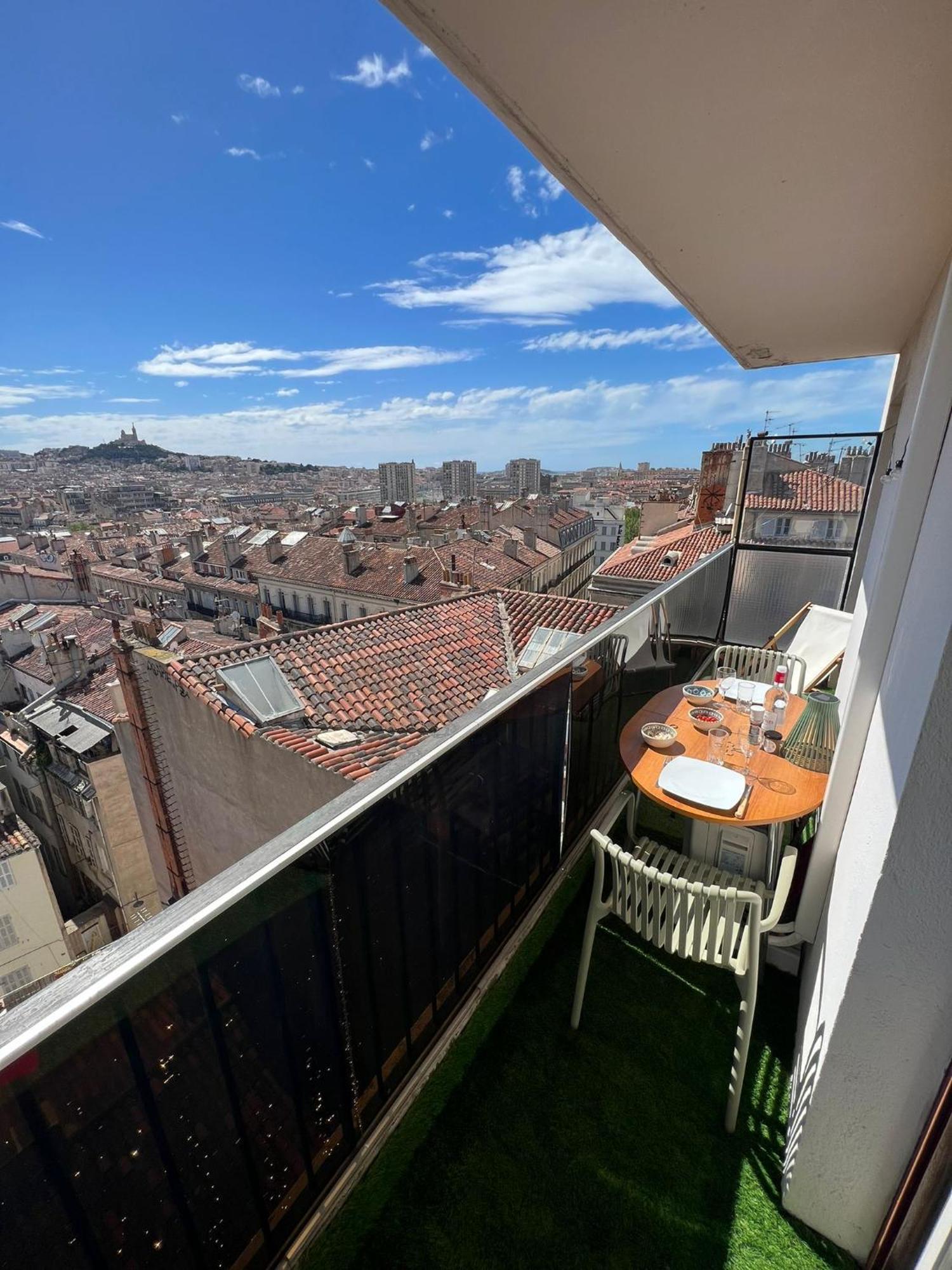 Apartment Les Toits De Marseille