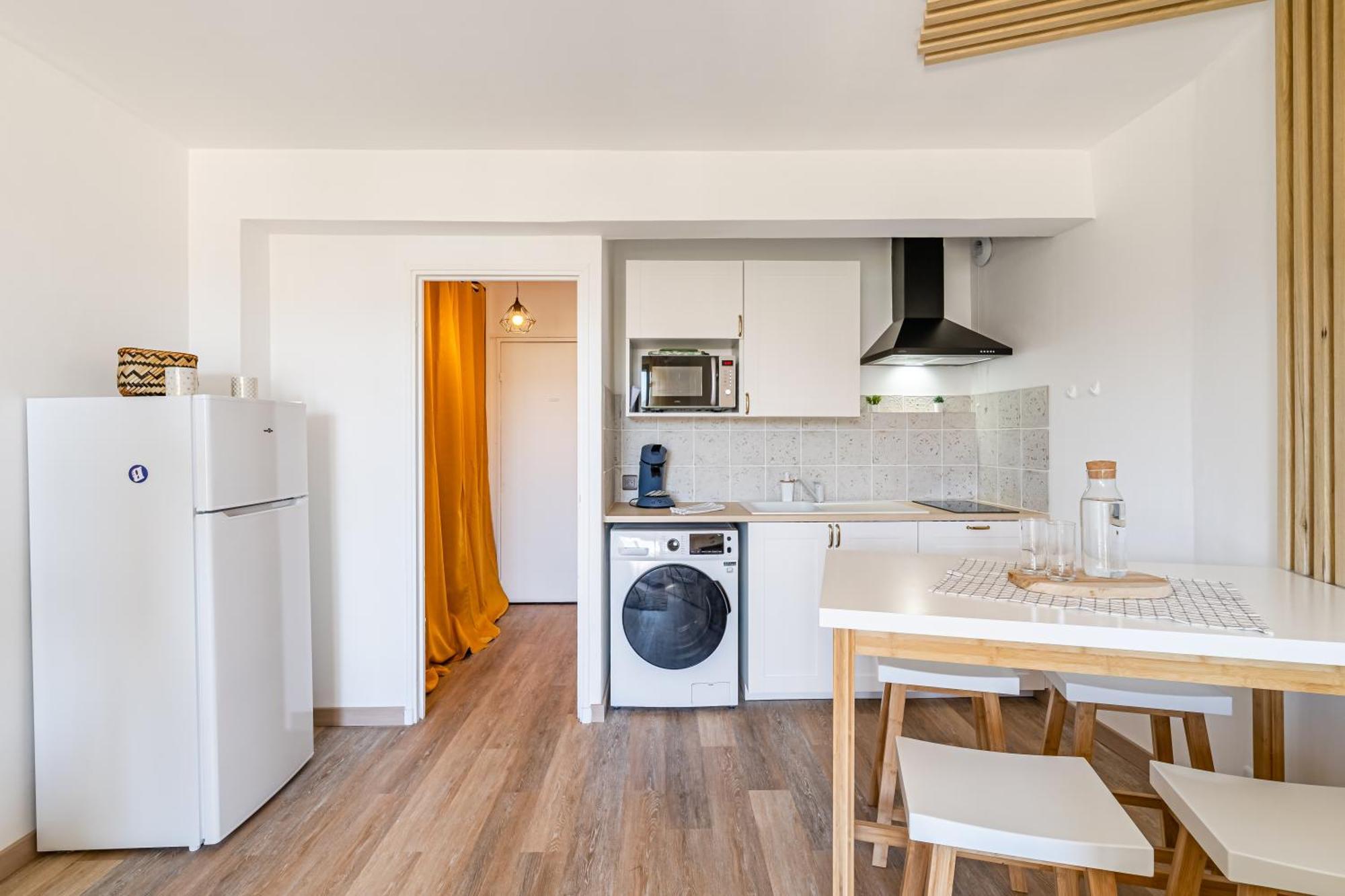 St Charles : Confortable+ Balcon Marseilles