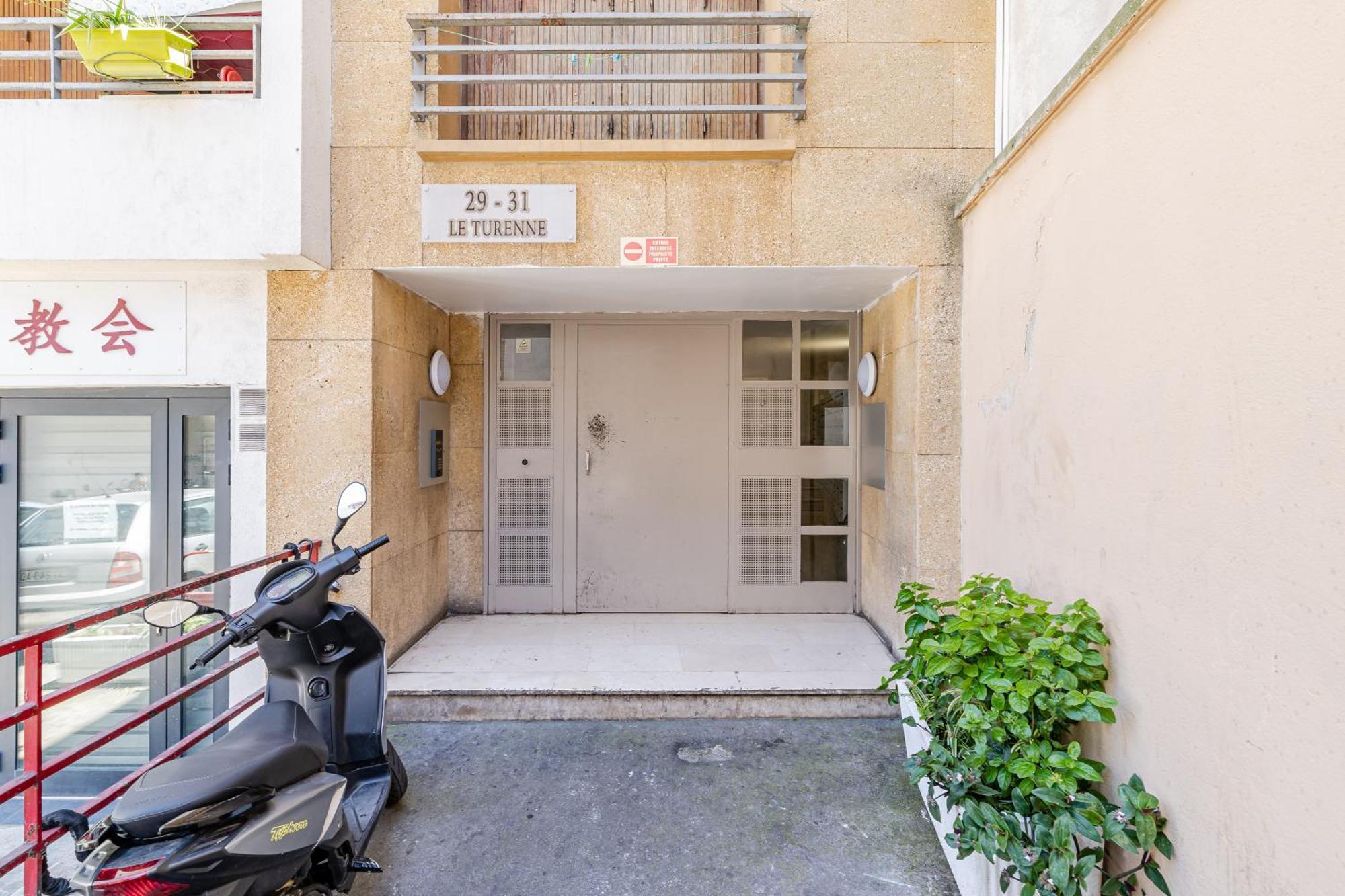 St Charles : Confortable+ Balcon Apartment Marseilles