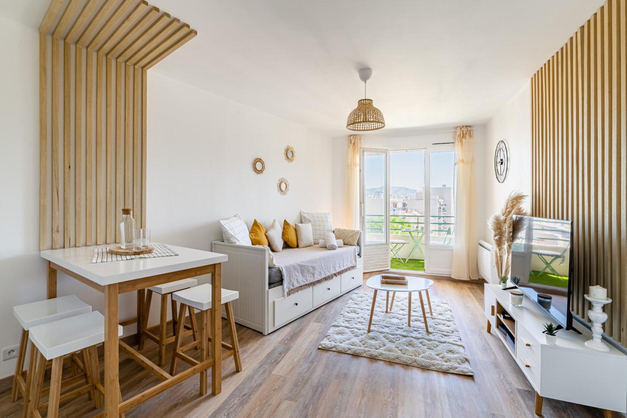St Charles : Confortable+ Balcon