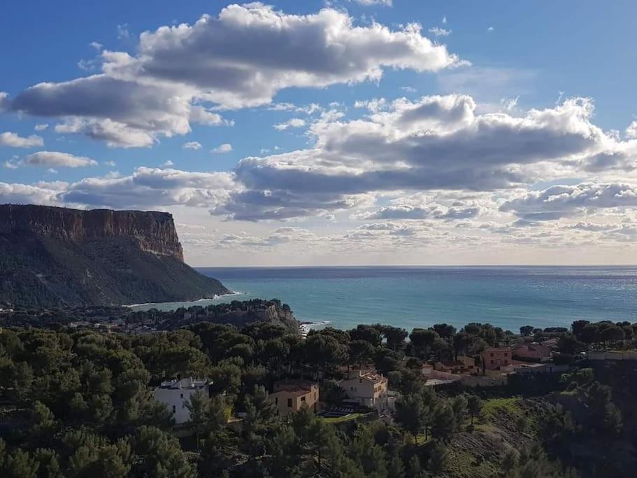 Superbe 2 Avec Vue Sur La Et La Montagne * Marseille