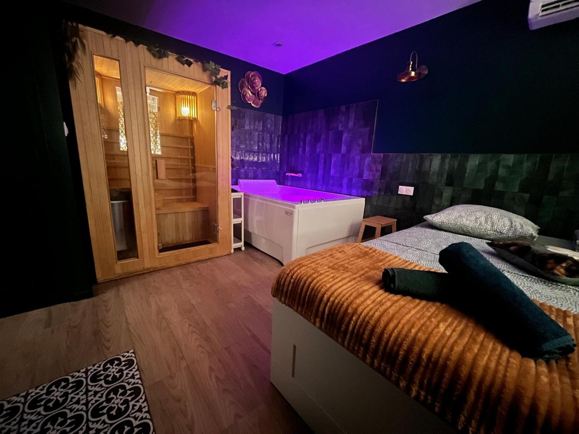 Le Speak Easy / Jacuzzi Et Sauna Apartamento Marselha