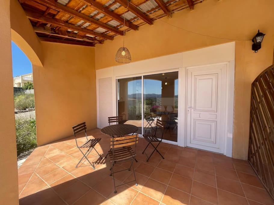 Holiday home Maisonnette Calme Vue Collines *