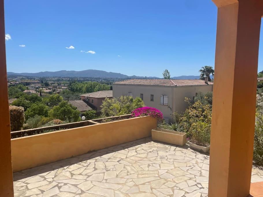 Holiday home Maisonnette Calme Vue Collines *