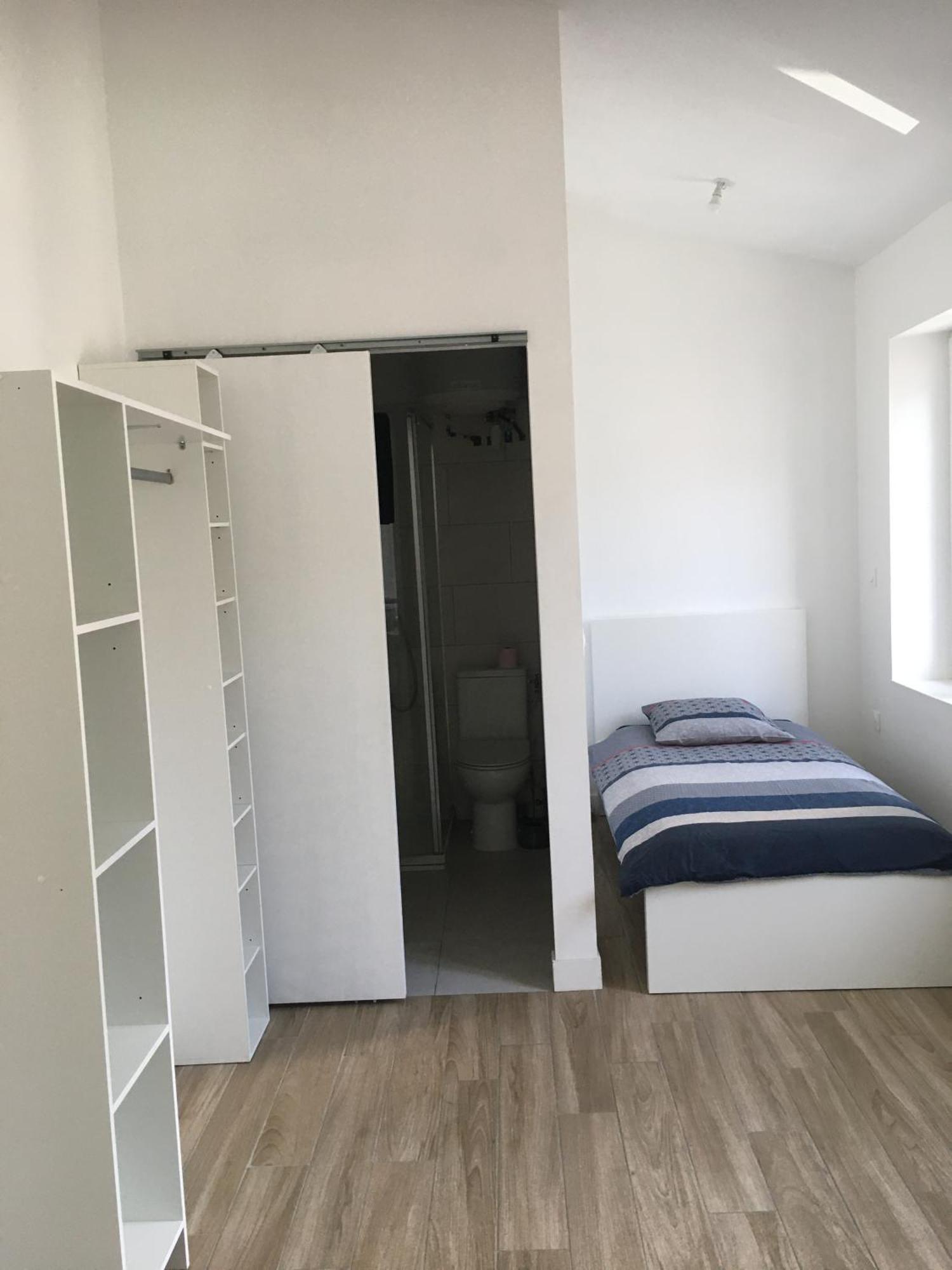 Joli Meuble Tres Calme 15mn Des Plages Et Wifi Gratuit * Marseille
