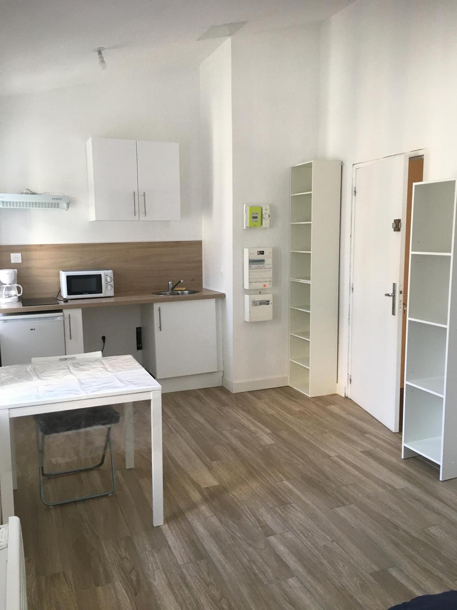 Apartment Joli Meuble Tres Calme 15mn Des Plages Et Wifi Gratuit