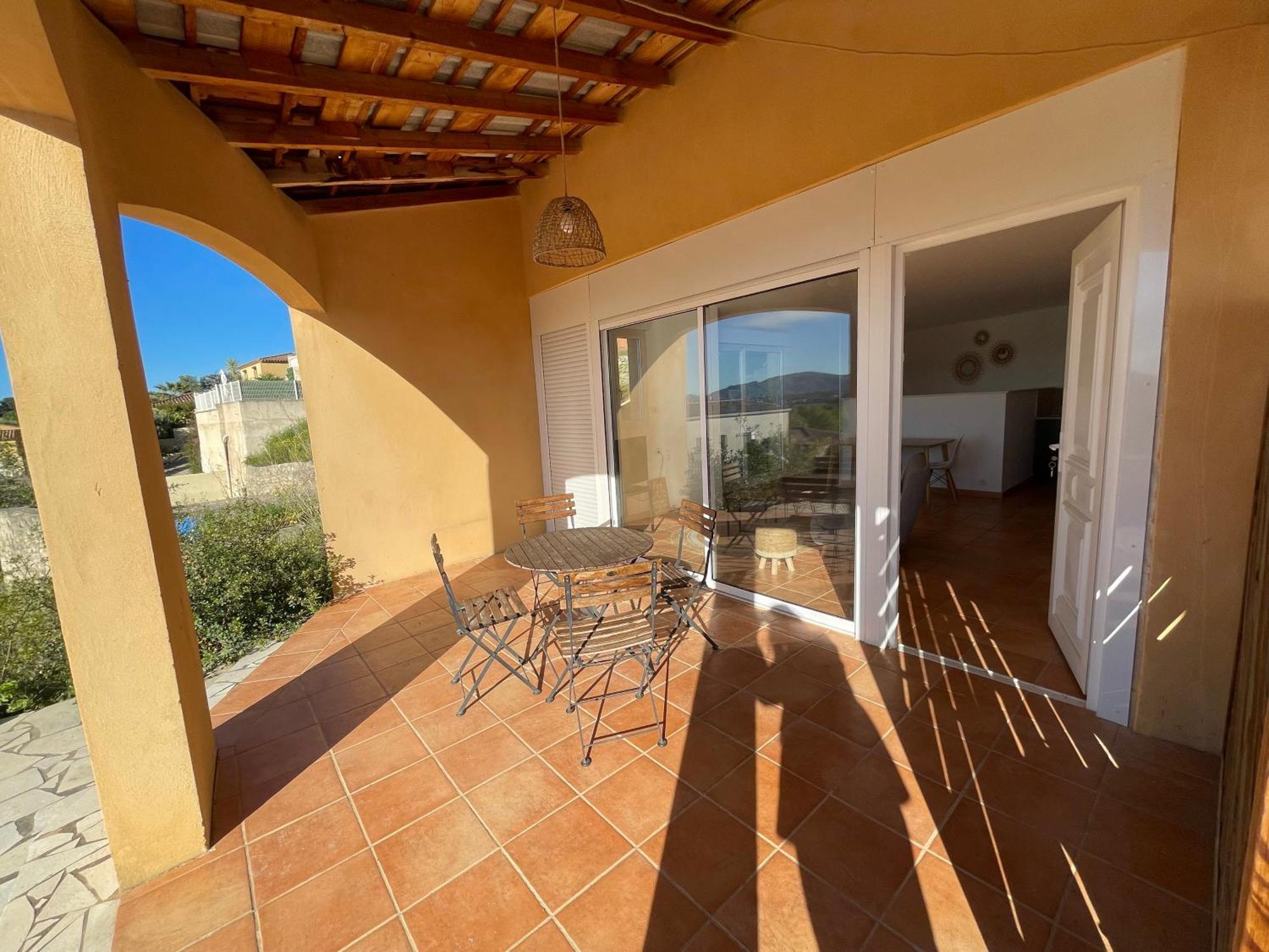 Maisonnette Calme Vue Collines Holiday home Marseille