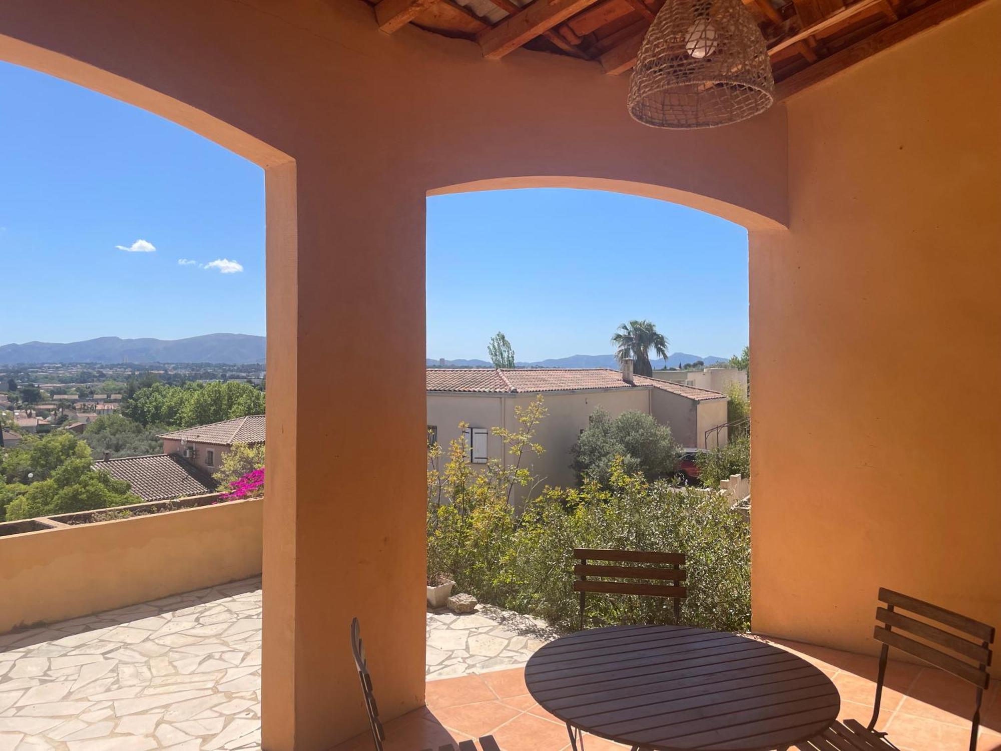 Maisonnette Calme Vue Collines Holiday home *