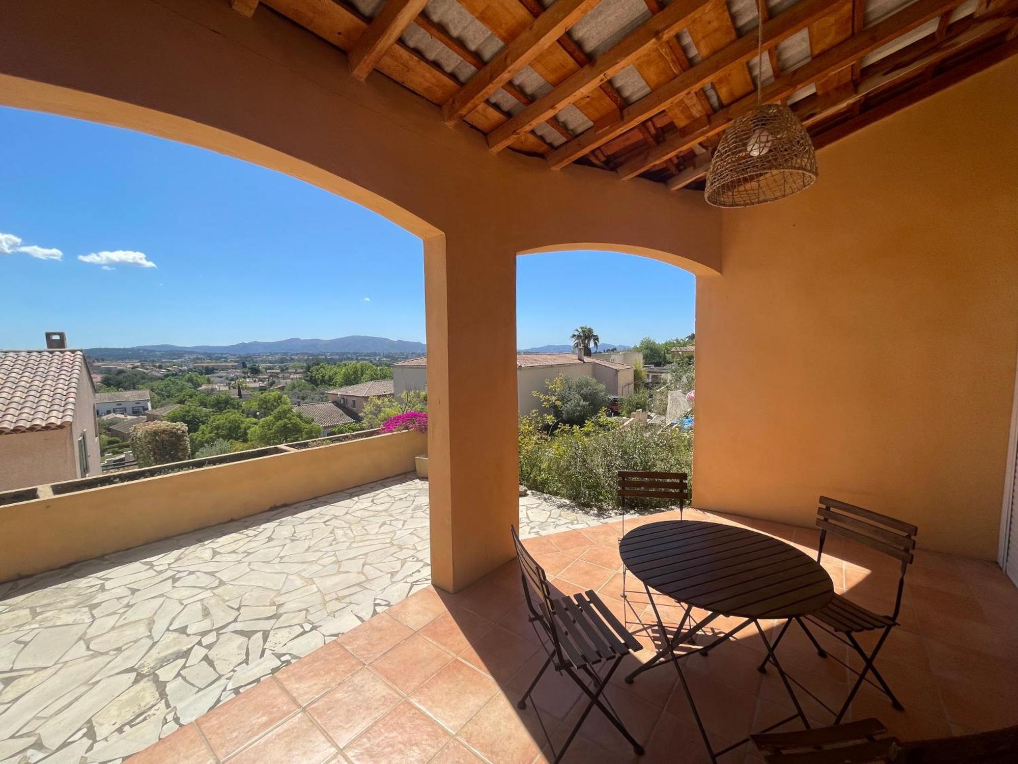 Holiday home Maisonnette Calme Vue Collines Marseille