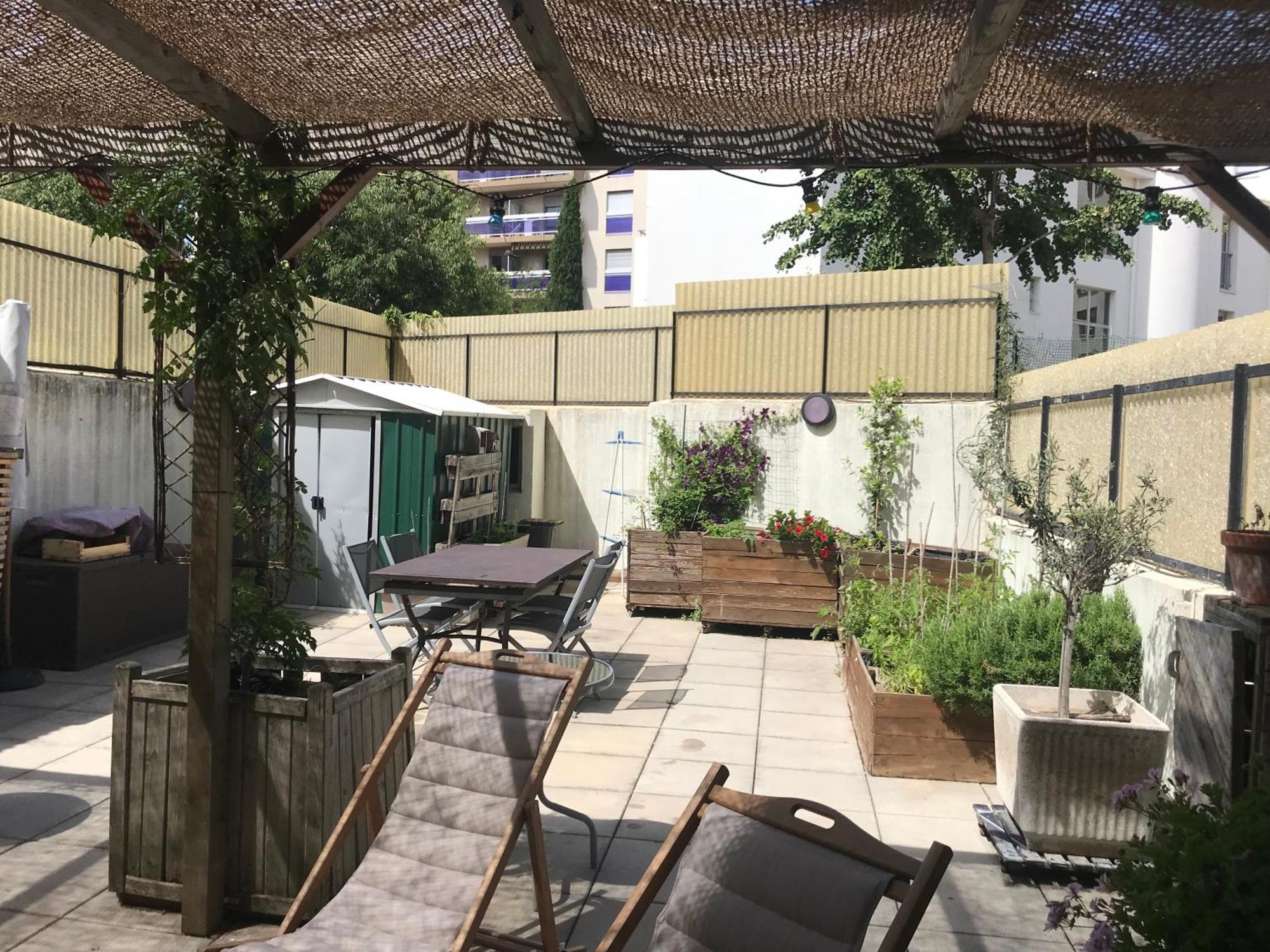 Grande Terrasse Proche Cours Julien *