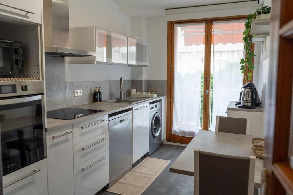 T4 Lumineux - Centre-ville Apartment *