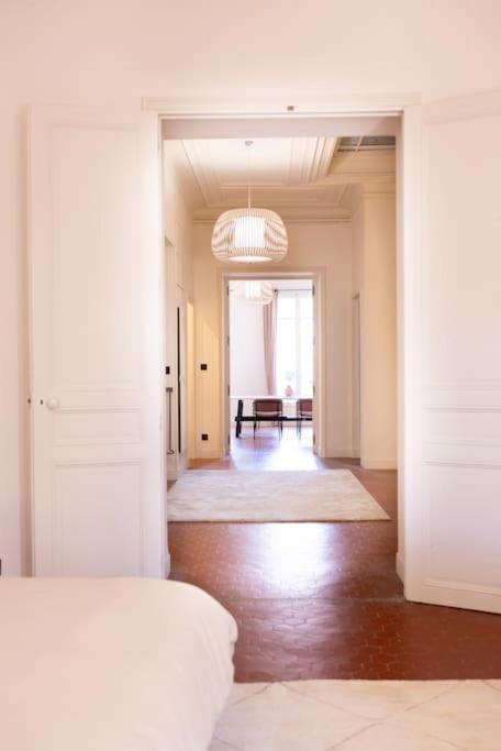Grand Standing Apartment *