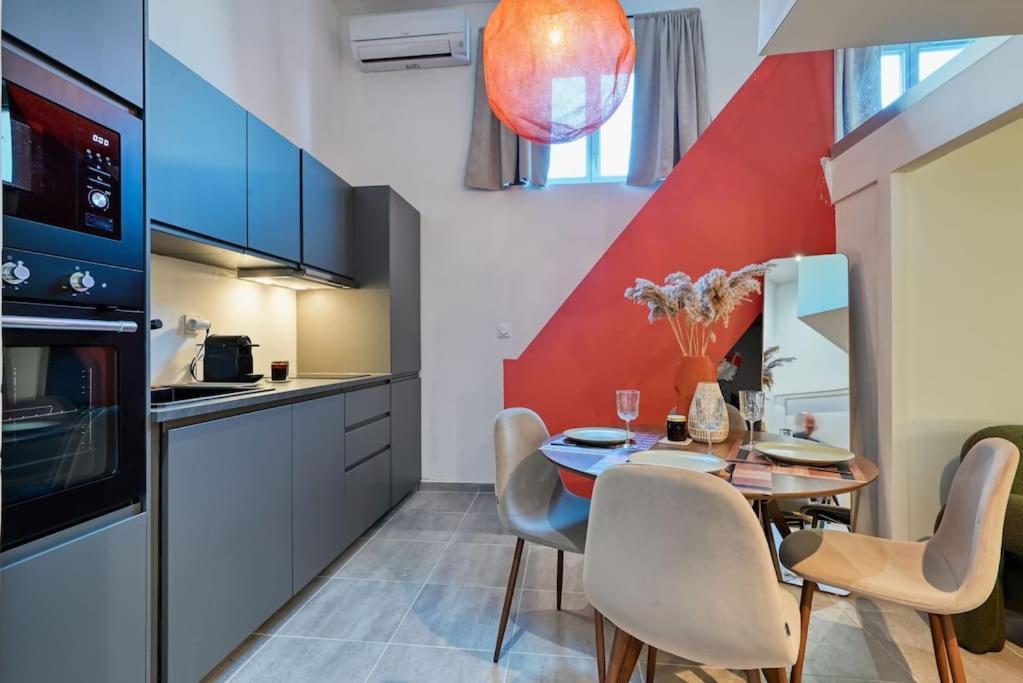 Duplex Elegant, Dynamique A 100 Metres Du Vieux Port * Marseilles