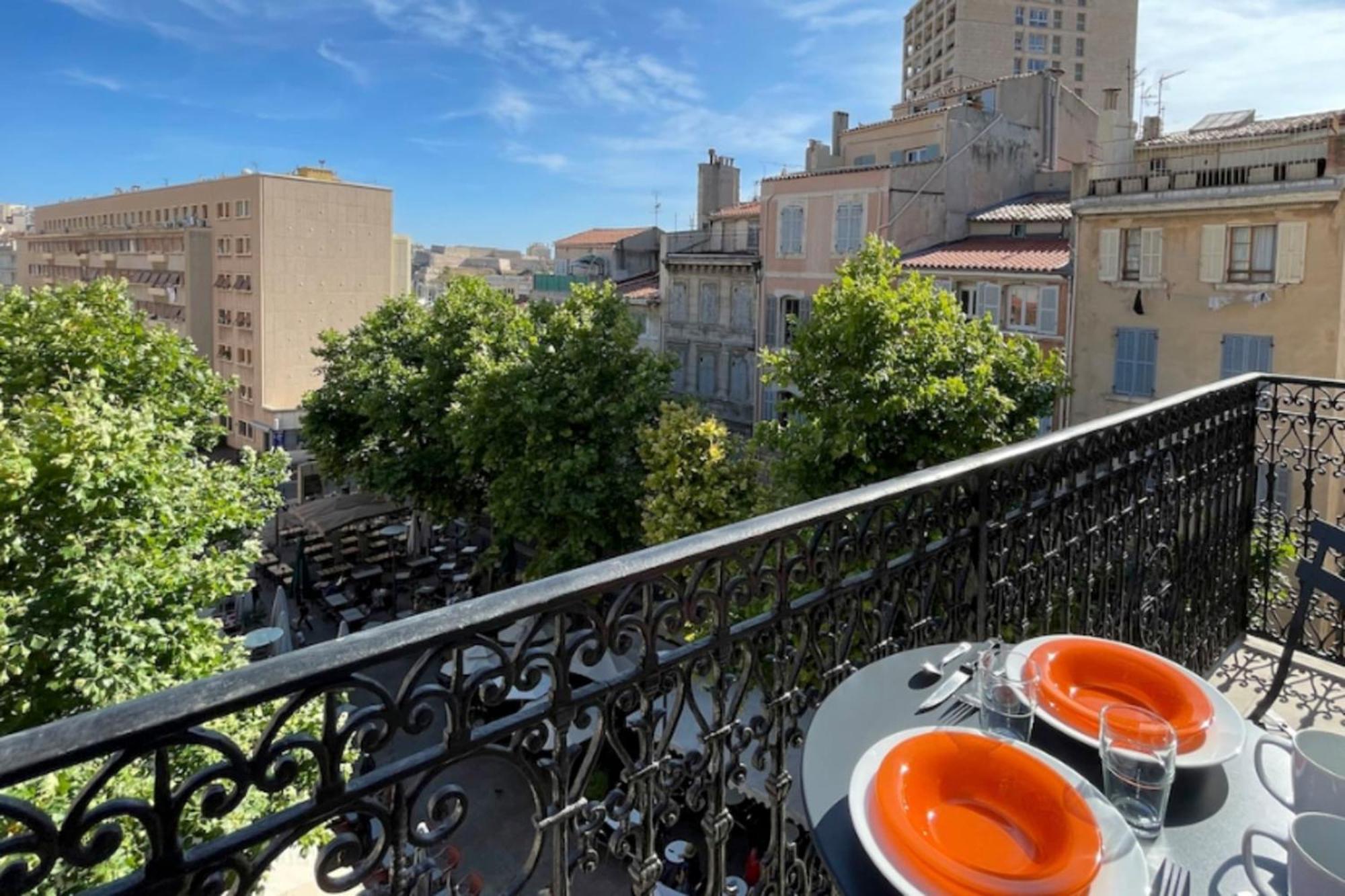 Pres Du Vieux Port Dans Le Quartier Du Panier