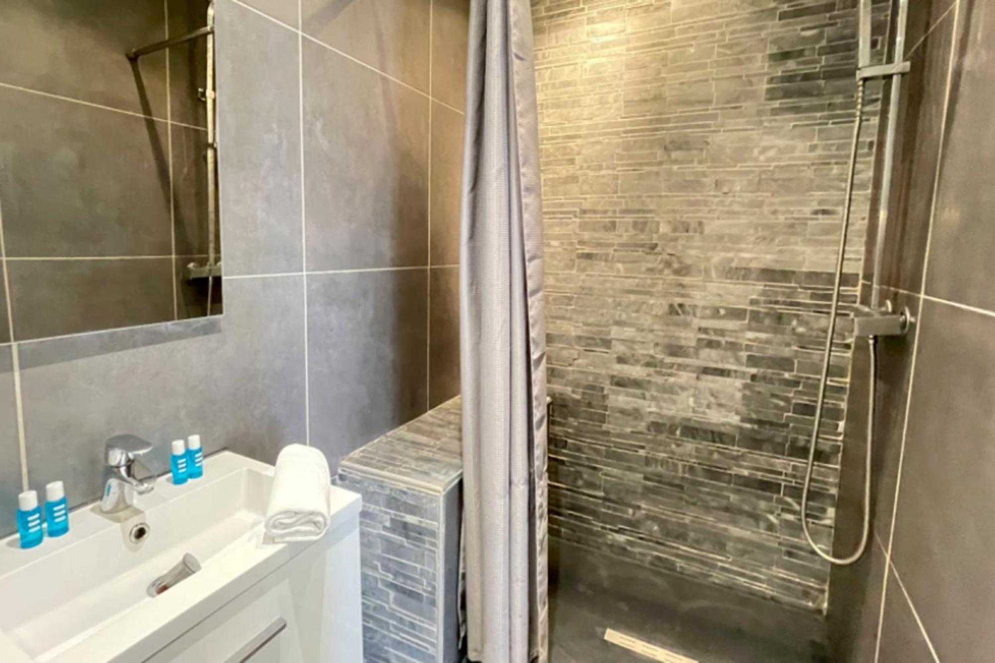 Appartement ô Pied Du Paniervieux Portspacieuxwifinetflix *