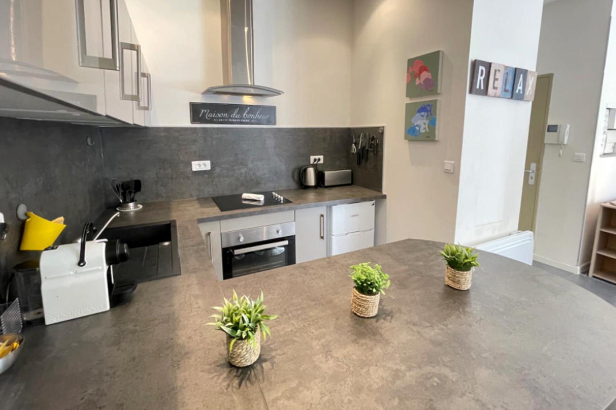 ô Pied Du Paniervieux Portspacieuxwifinetflix Appartement *