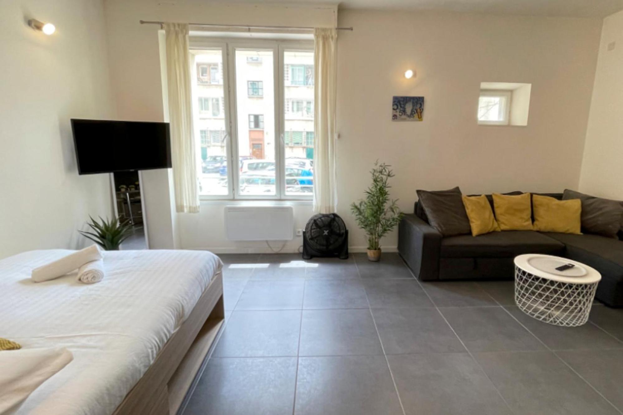 Appartement ô Pied Du Paniervieux Portspacieuxwifinetflix *
