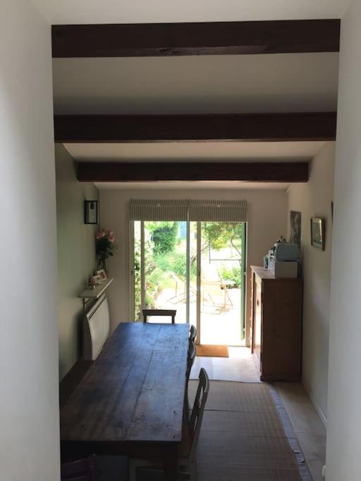 Batisse Provencale Avec Piscine * Marseille