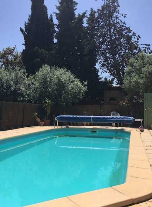 Batisse Provencale Avec Piscine Marseille