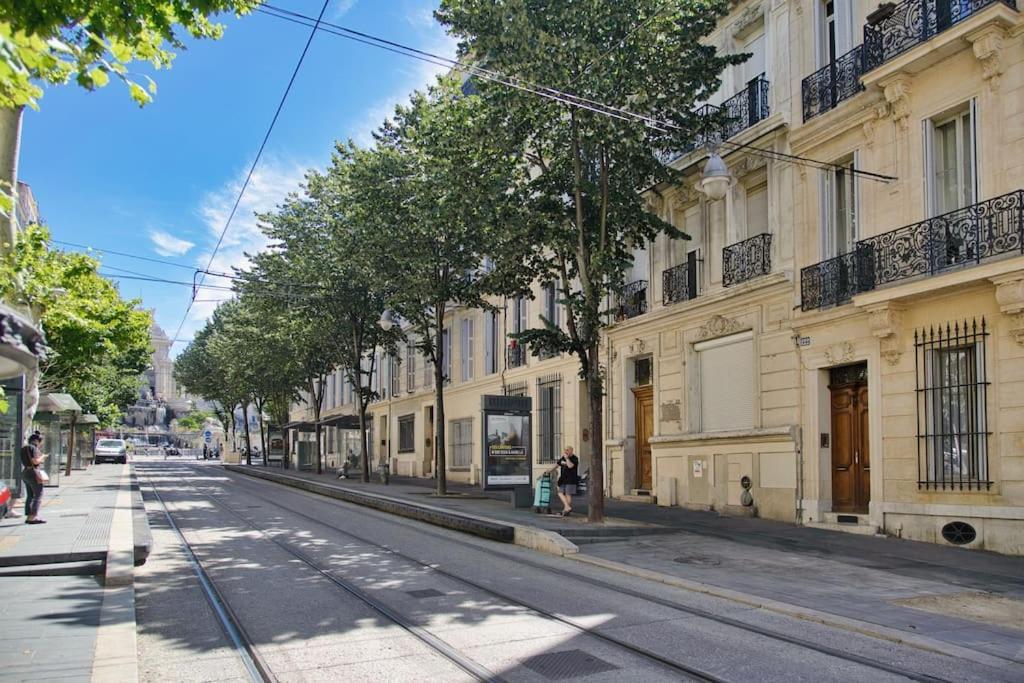 Longchamp - Studio A 8 Min A Pied Du Metro Longchamp Marseille