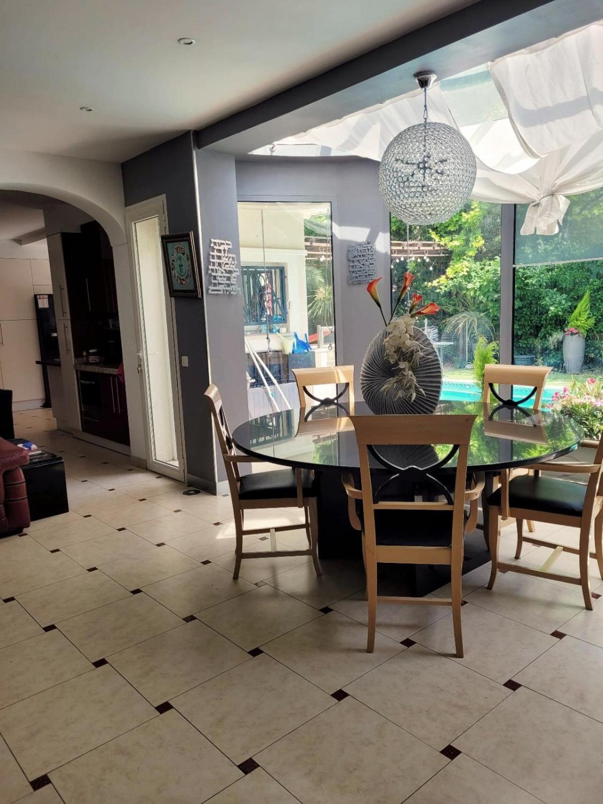 Piscine Confort, Barbecue 4 Etoiles Biệt thự Marseille