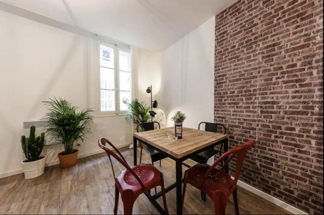 Apartment Au Panier 1er *