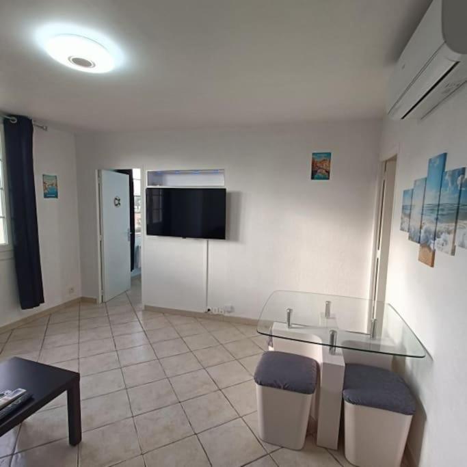 T3 Equipe Avec Petit Balcon Căn hộ