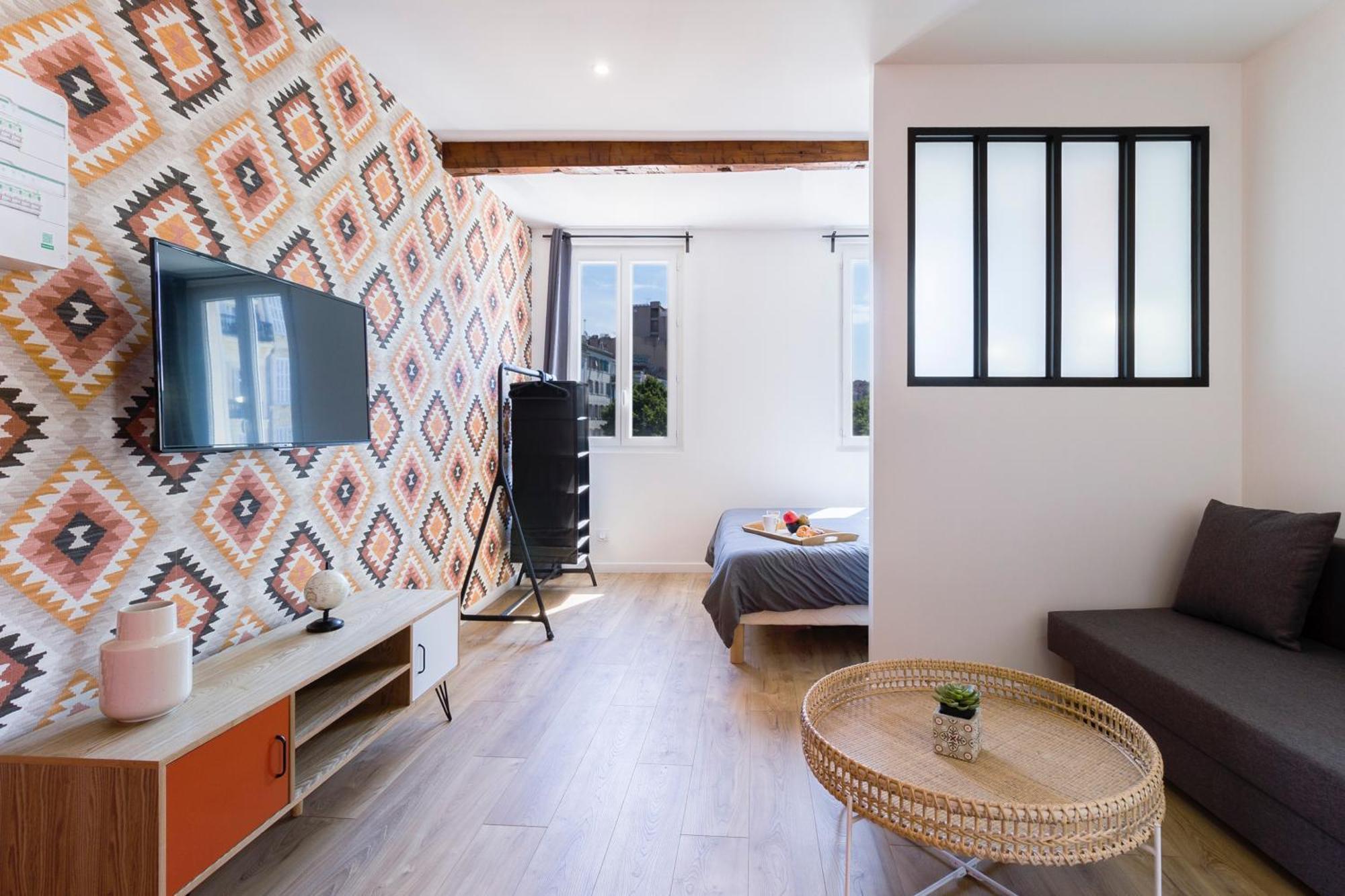 Nationale 4 - St Charles - Reformes - Vieux Port Apartment Marseilles