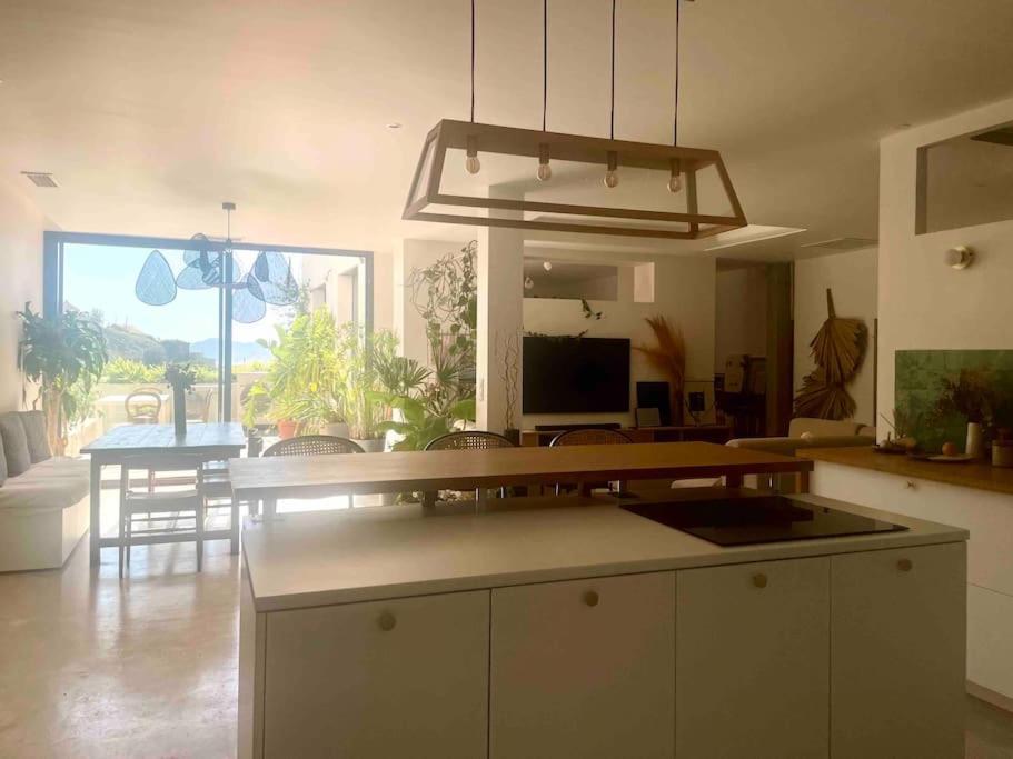 Le Loft De Mel A L'estaque - Atypique & Vue