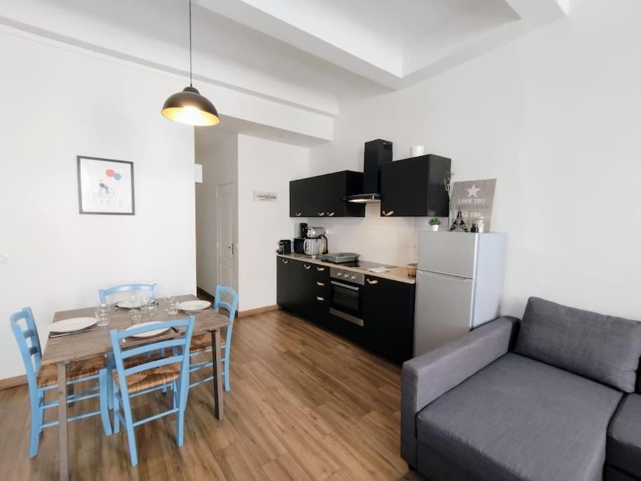 Appartement 50sqm In Old Port 2 Bedrooms 6 Max