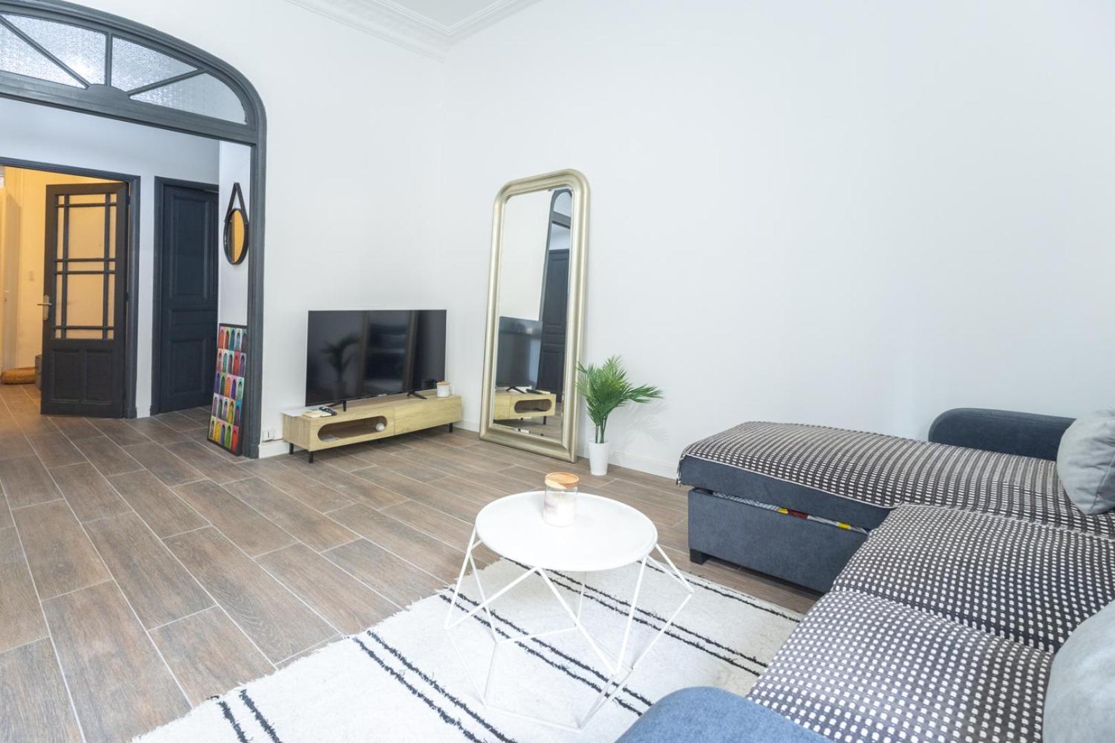 Au Pied De La Bonne Mere Apartment Marseilles