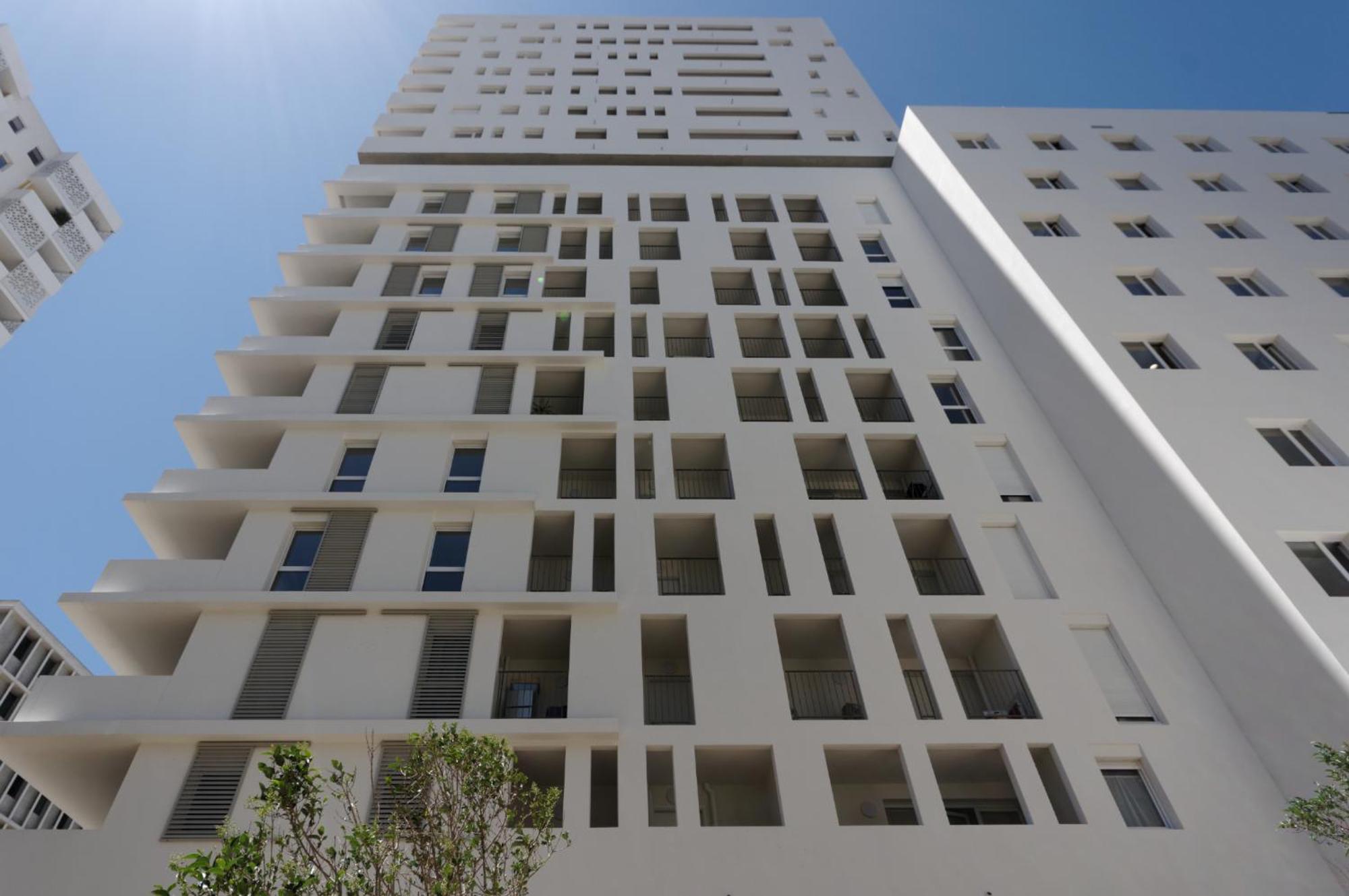 T3 Duplex Avec Parking Et Balcon A Euromed Marseille