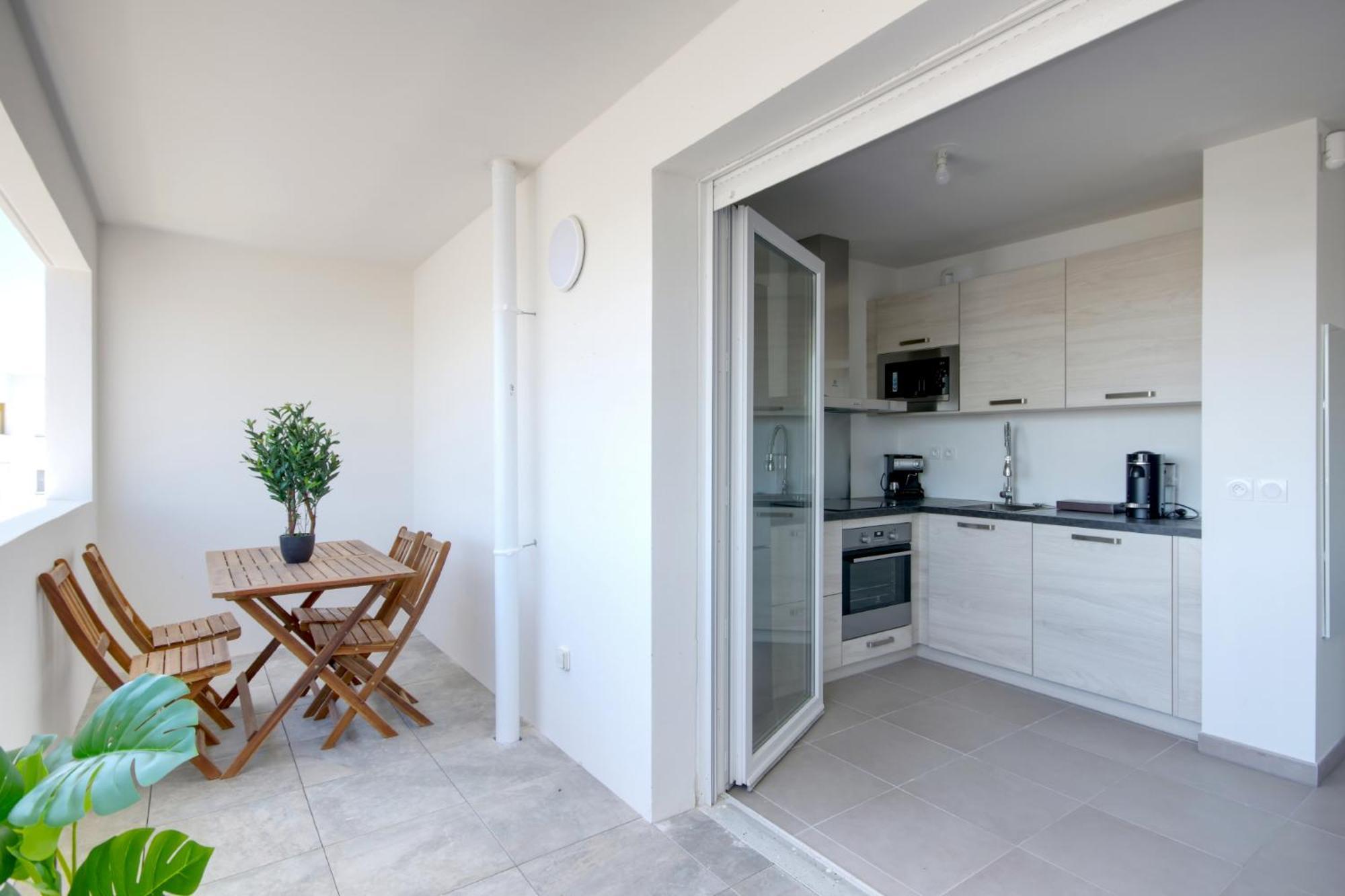 T3 Duplex Avec Parking Et Balcon A Euromed