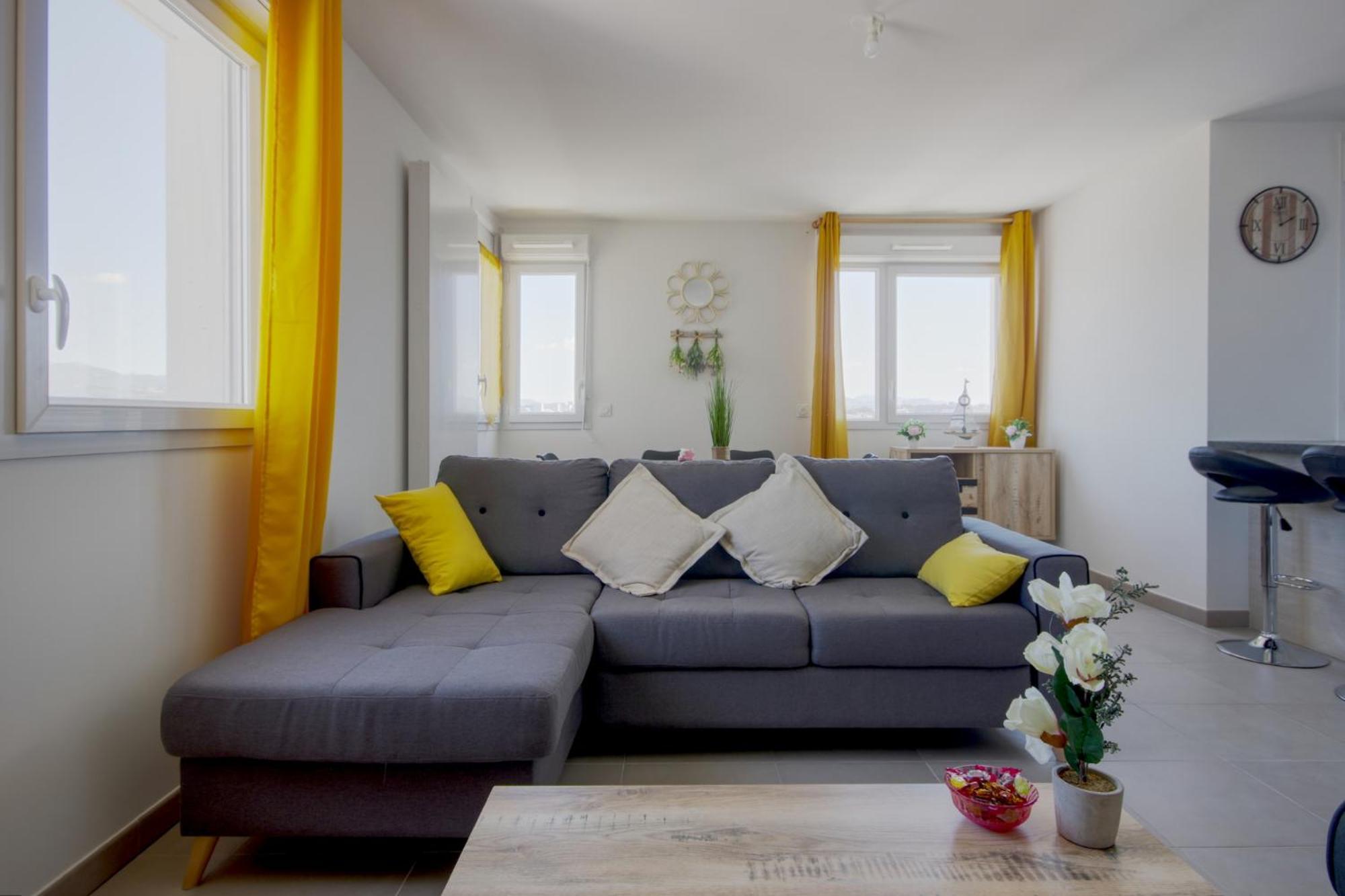 T3 Duplex Avec Parking Et Balcon A Euromed Apartment