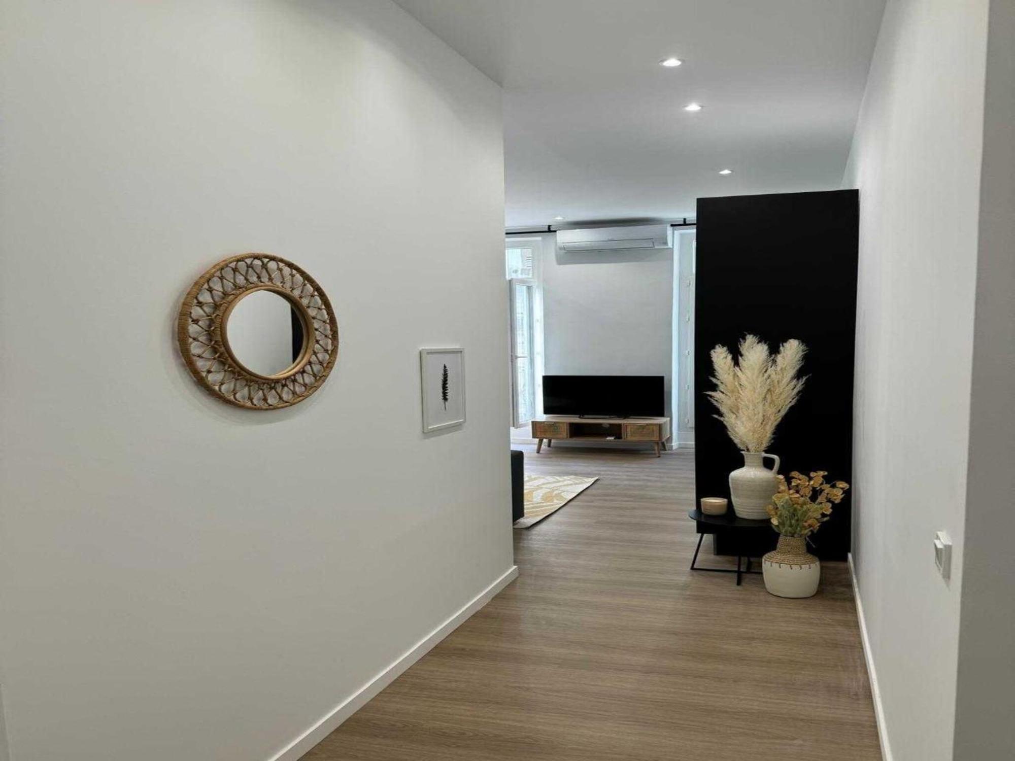 Splendid One Bedroom *