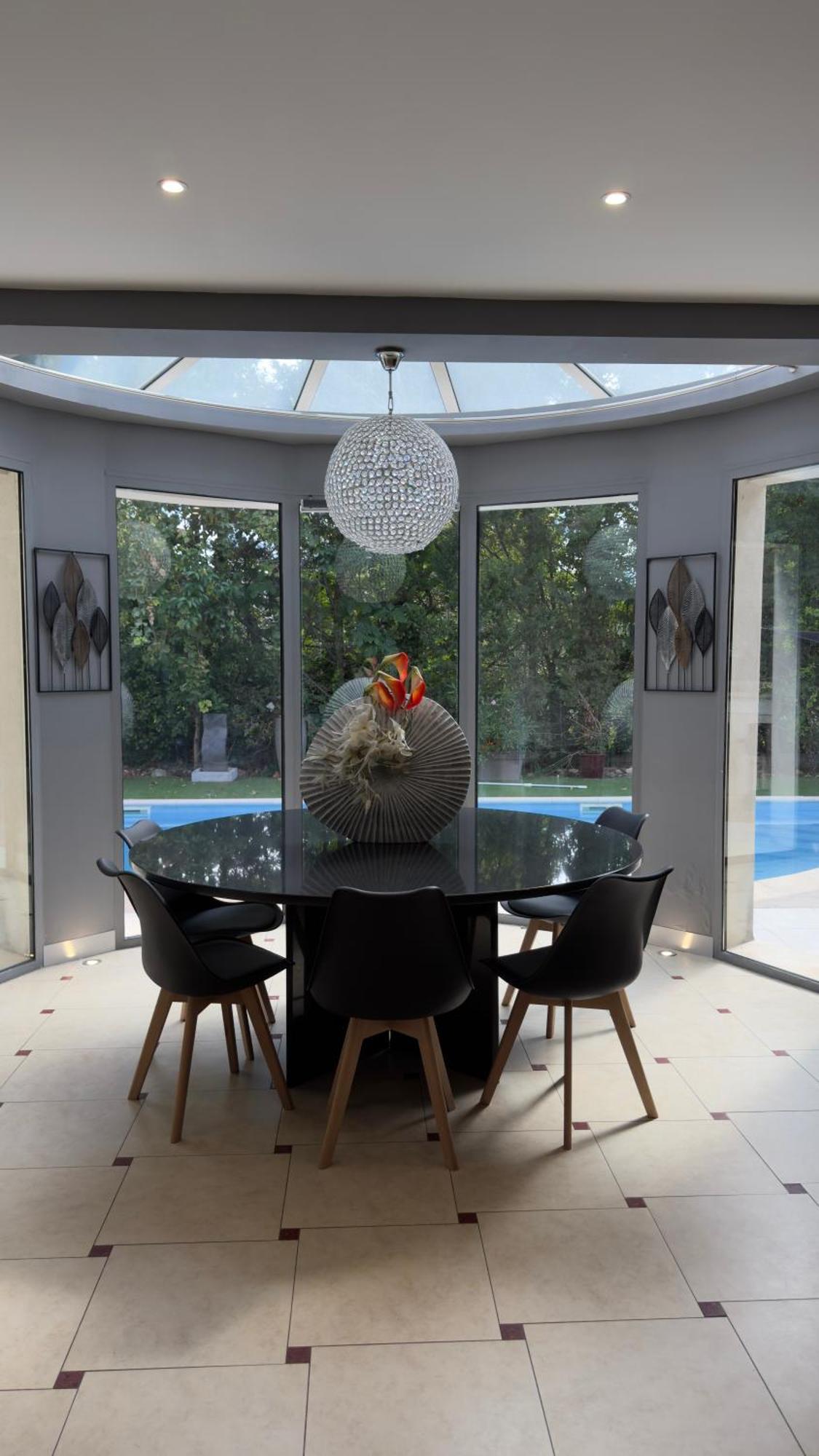 Piscine Confort, Barbecue 4 Etoiles Biệt thự