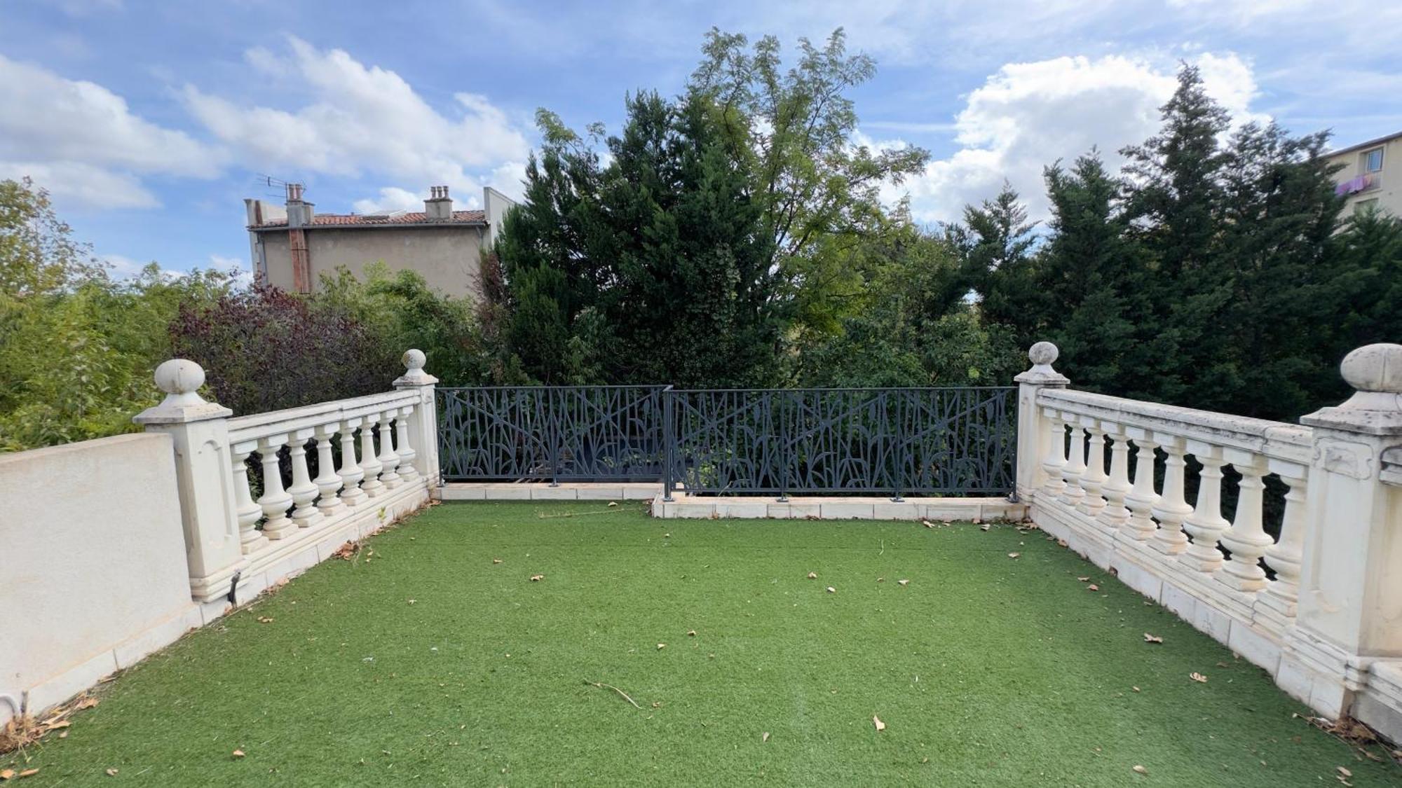 Piscine Confort, Barbecue 4 Etoiles Biệt thự