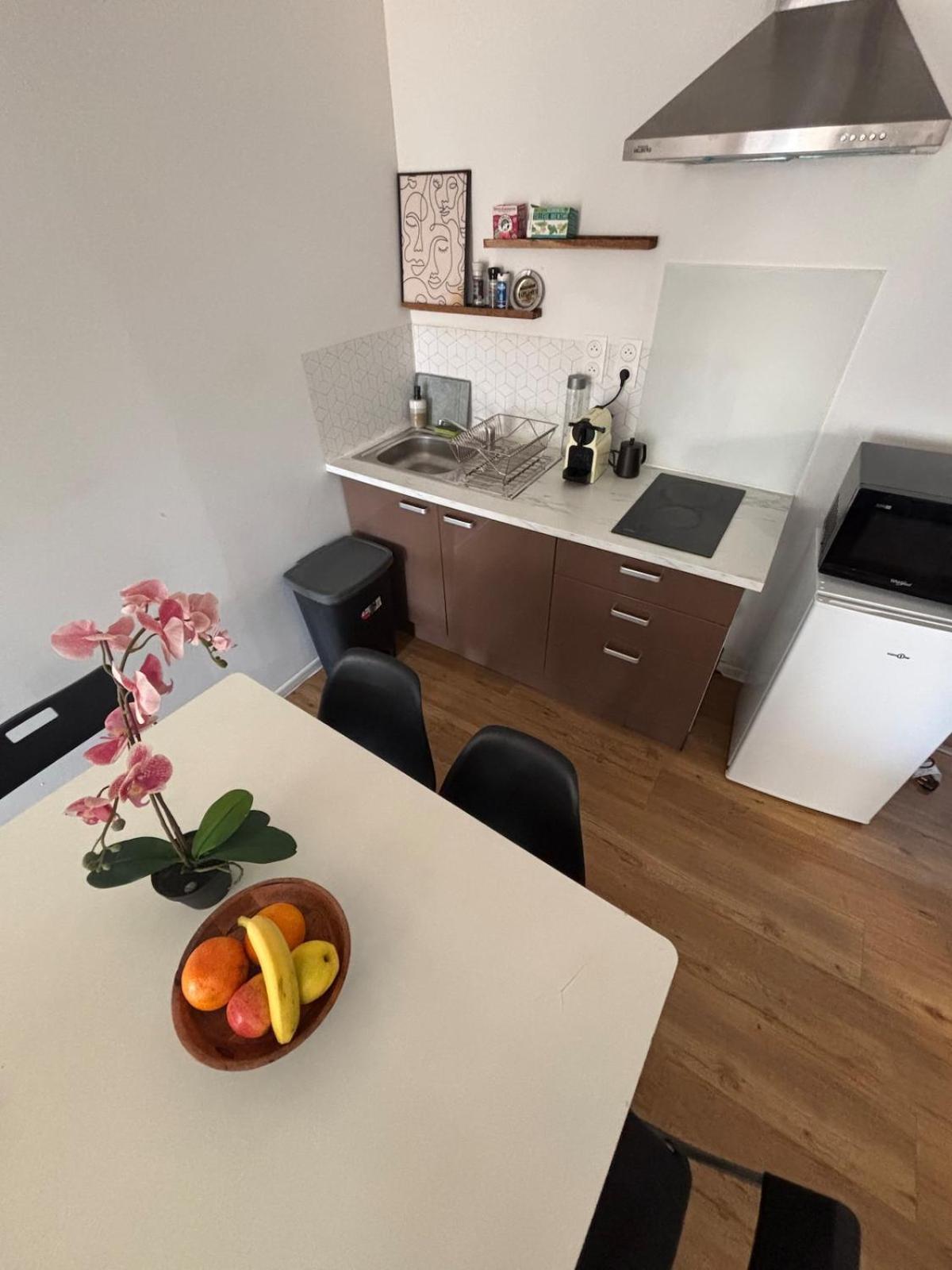 Le Vacon Bleu Apartment