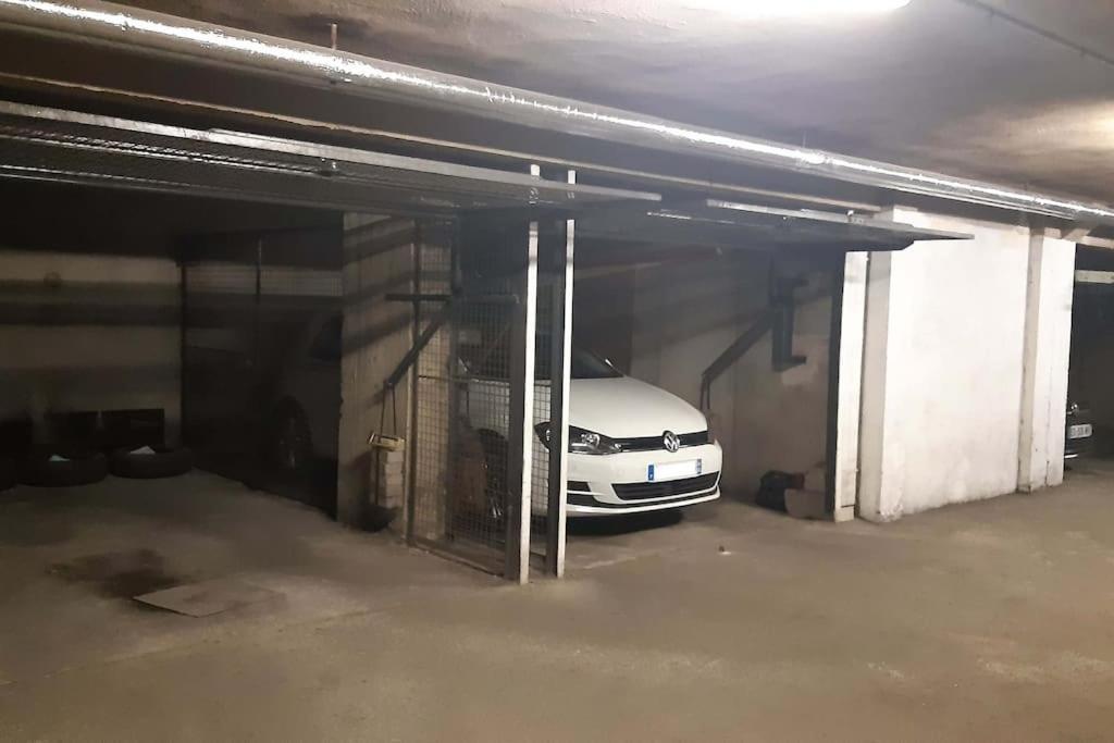 Carte Postale Sur Les Iles Avec Garage Prive *