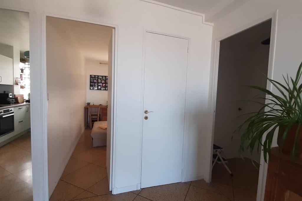 Carte Postale Sur Les Iles Avec Garage Prive * Marseilles
