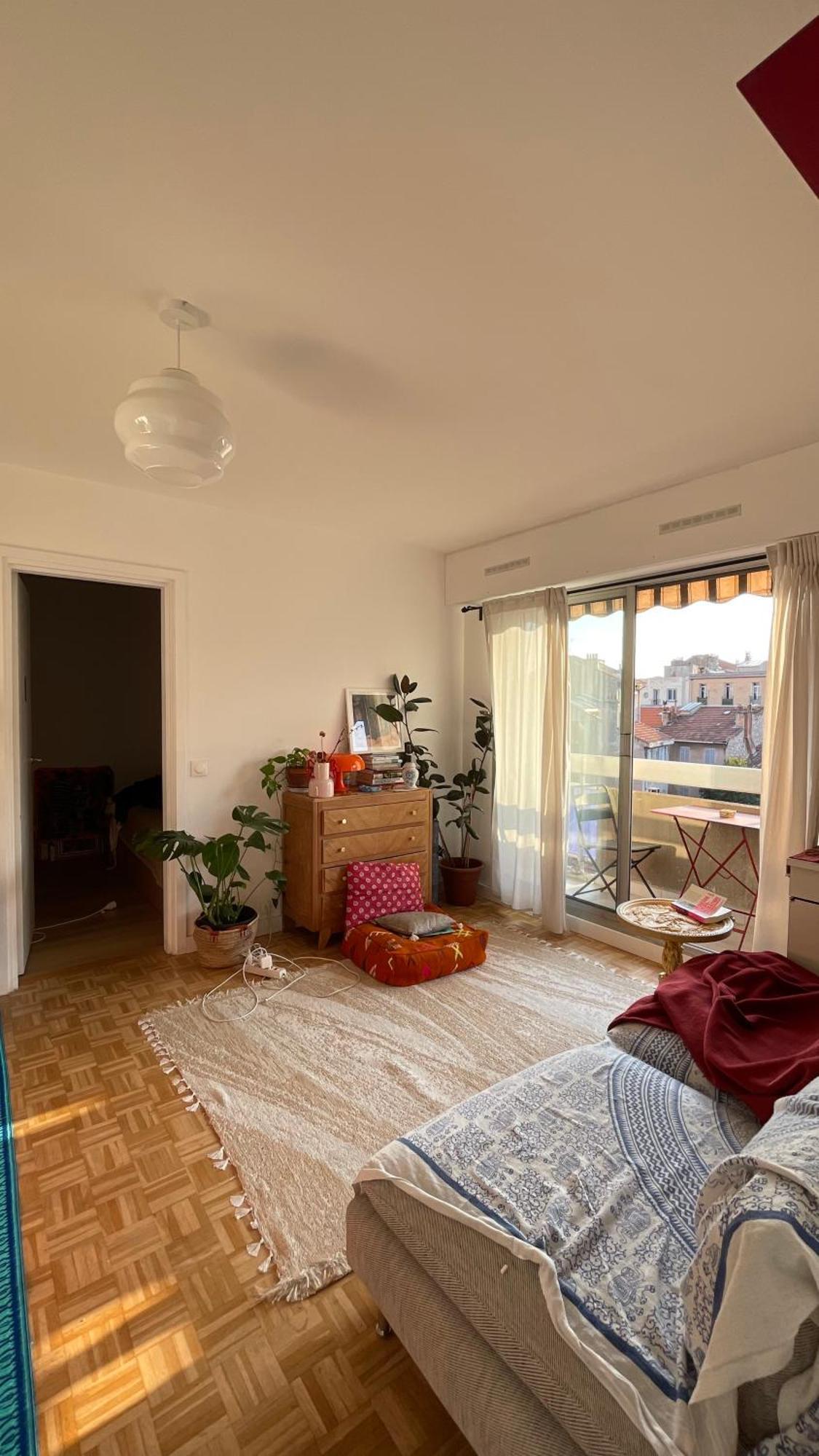 Ensoleille Et A Apartment