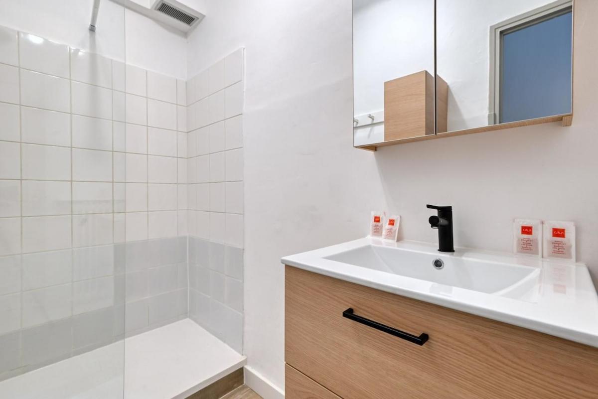 Apartment 2 Pieces Avec Balcon