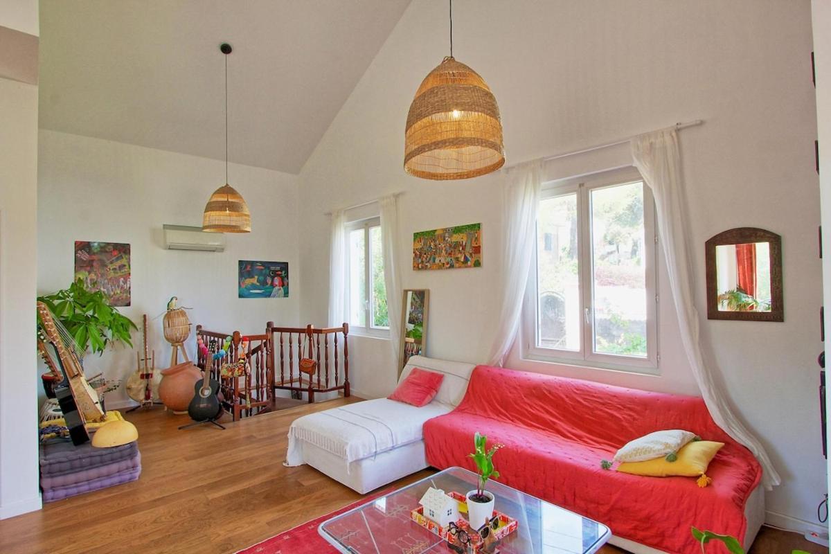 Large Quiet House With Pool *