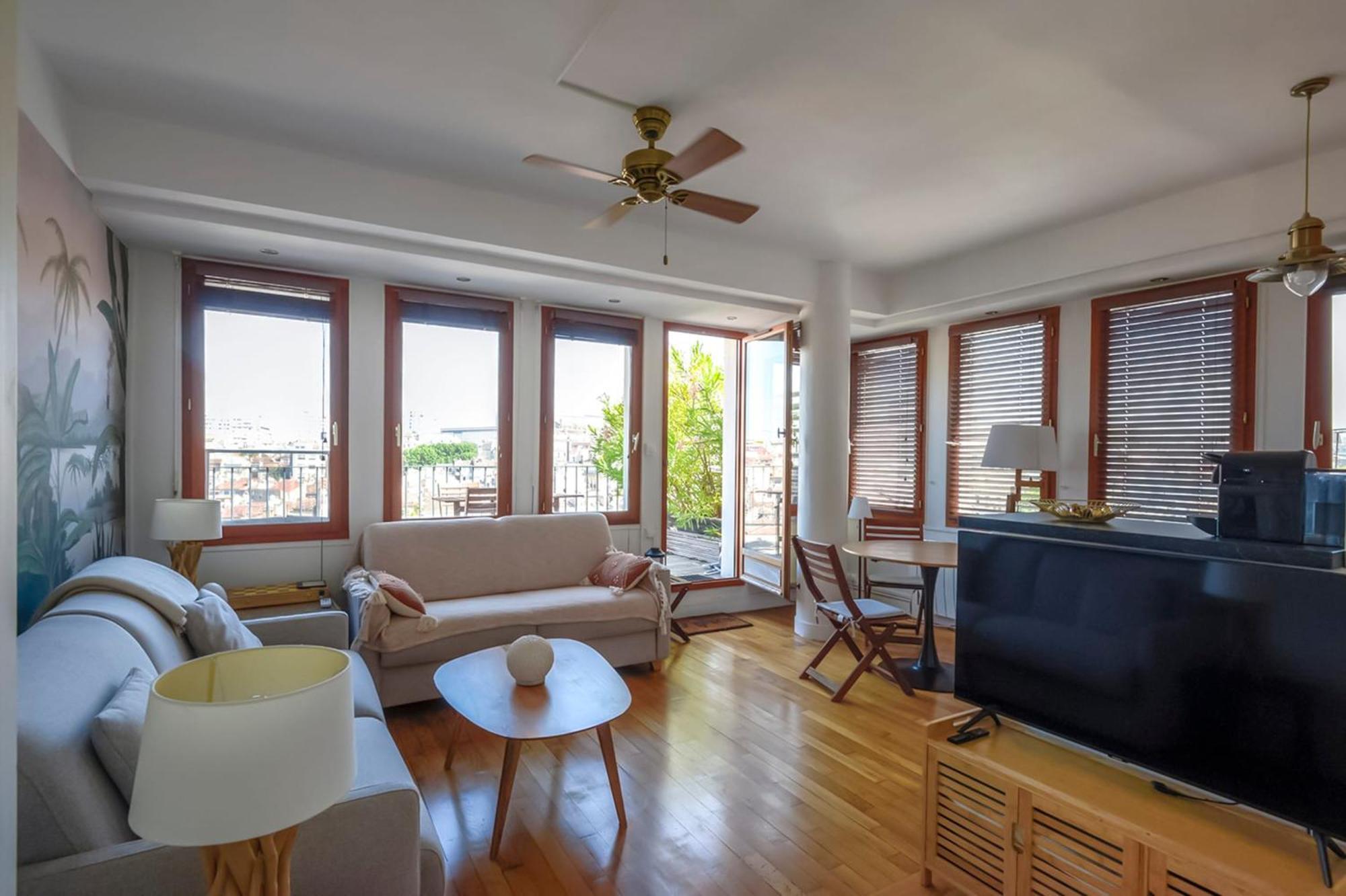 Stylish For 2 - Renovated Marseilles